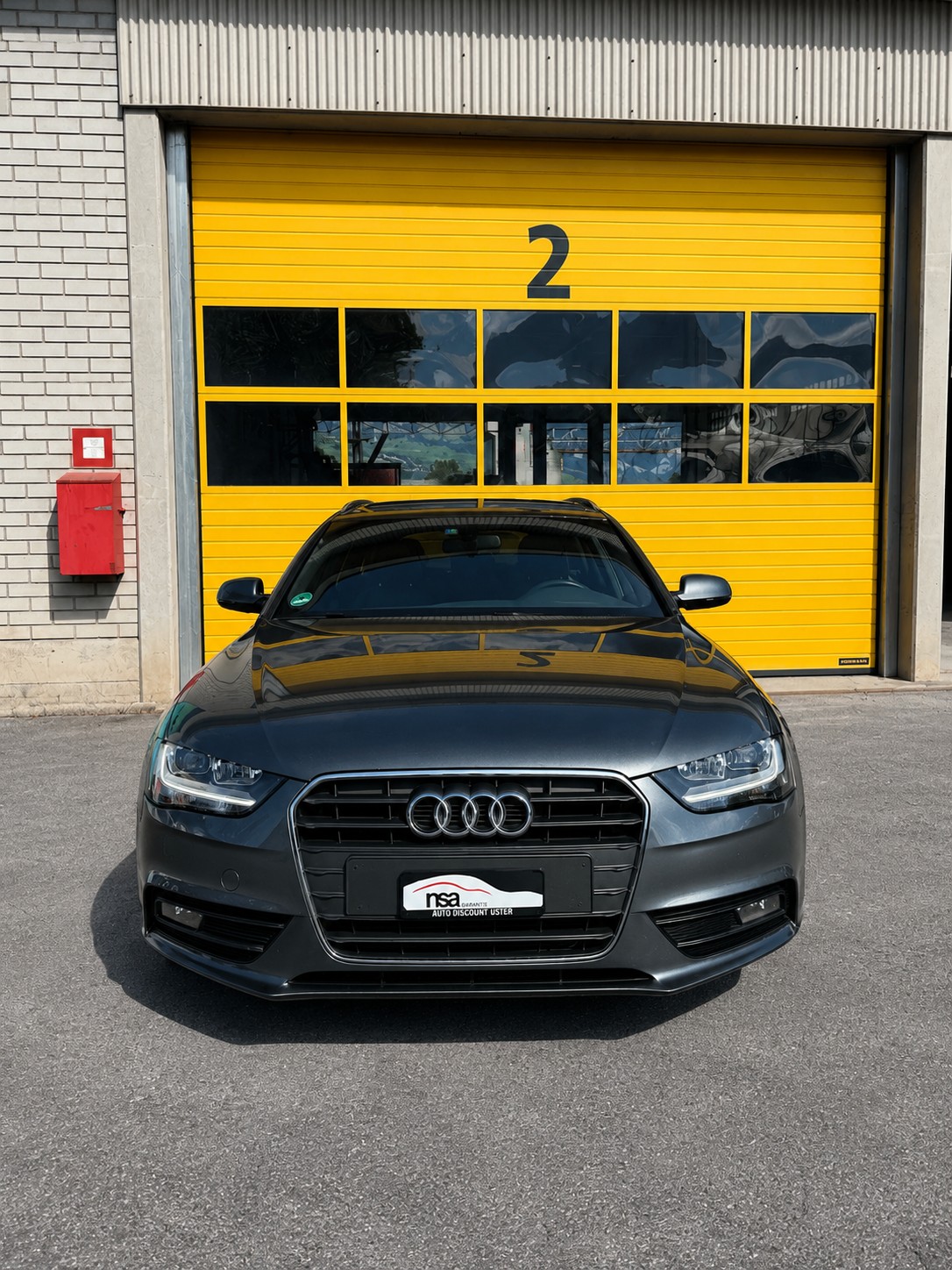 AUDI A4 Limousine 1.8 TFSI Start plus multitronic-image-0