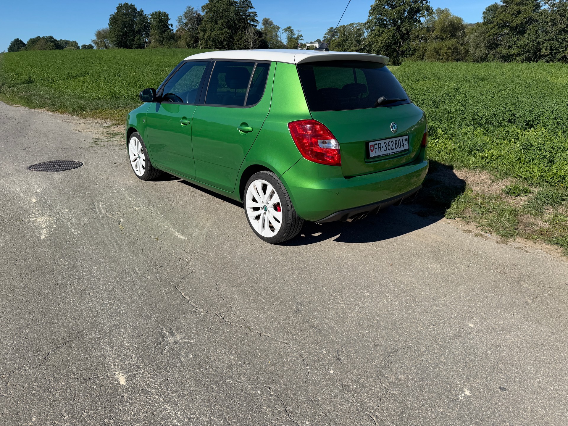 SKODA Fabia 1.4 TSI RS Edition S2000 DSG-image-4