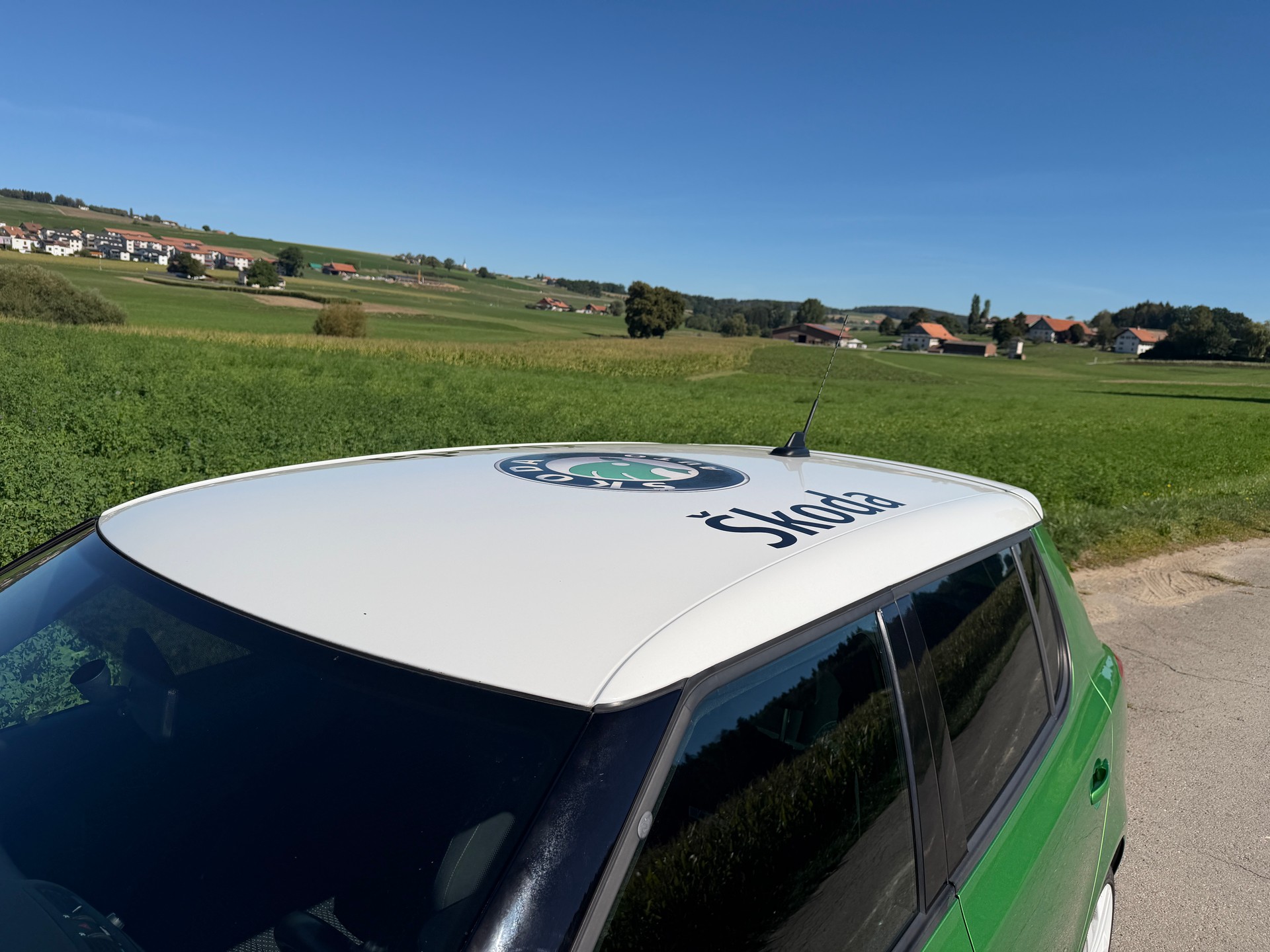SKODA Fabia 1.4 TSI RS Edition S2000 DSG-image-11