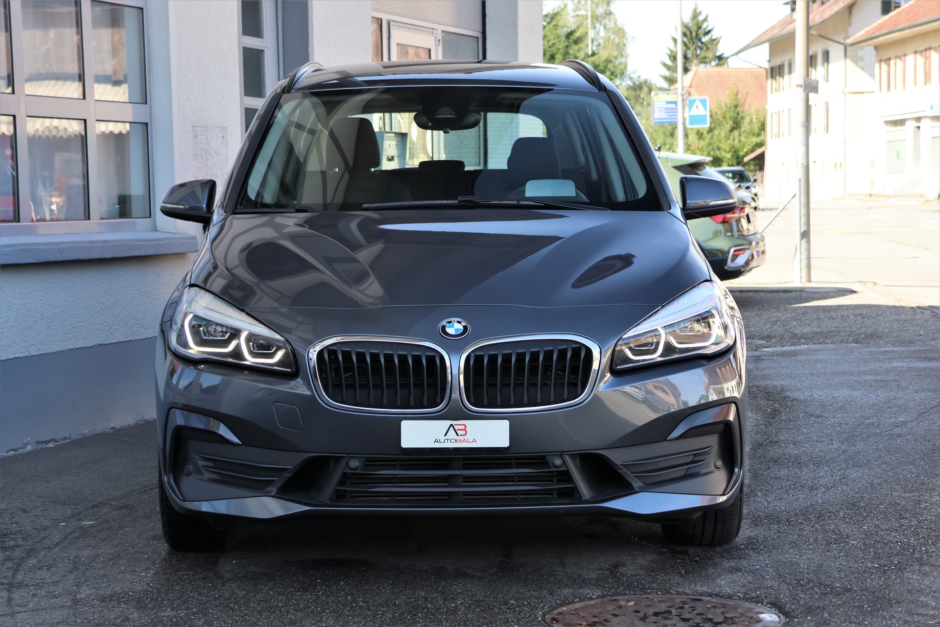 BMW 220d xDrive Gran Tourer Steptronic (CH)-image-1