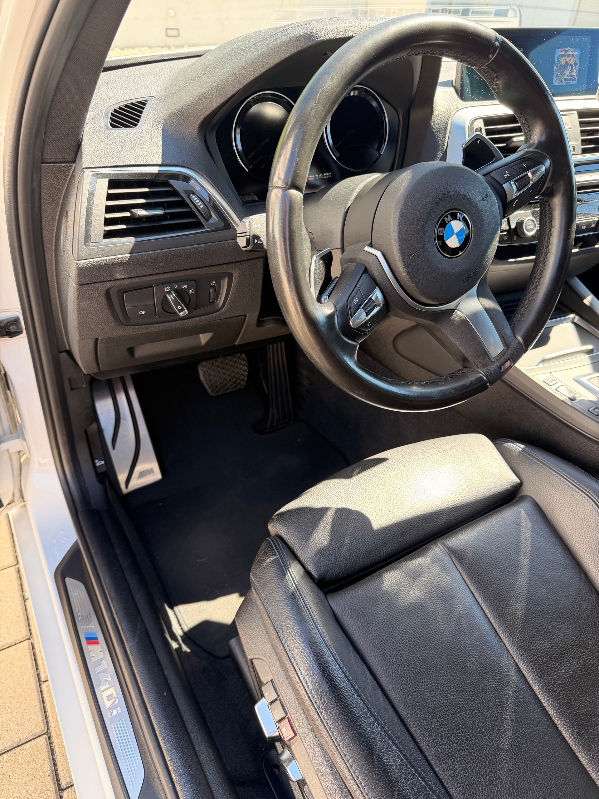 BMW BMW M140i xDrive Swiss Performance Edition Steptronic/ CH-Fahrzeug-image-1