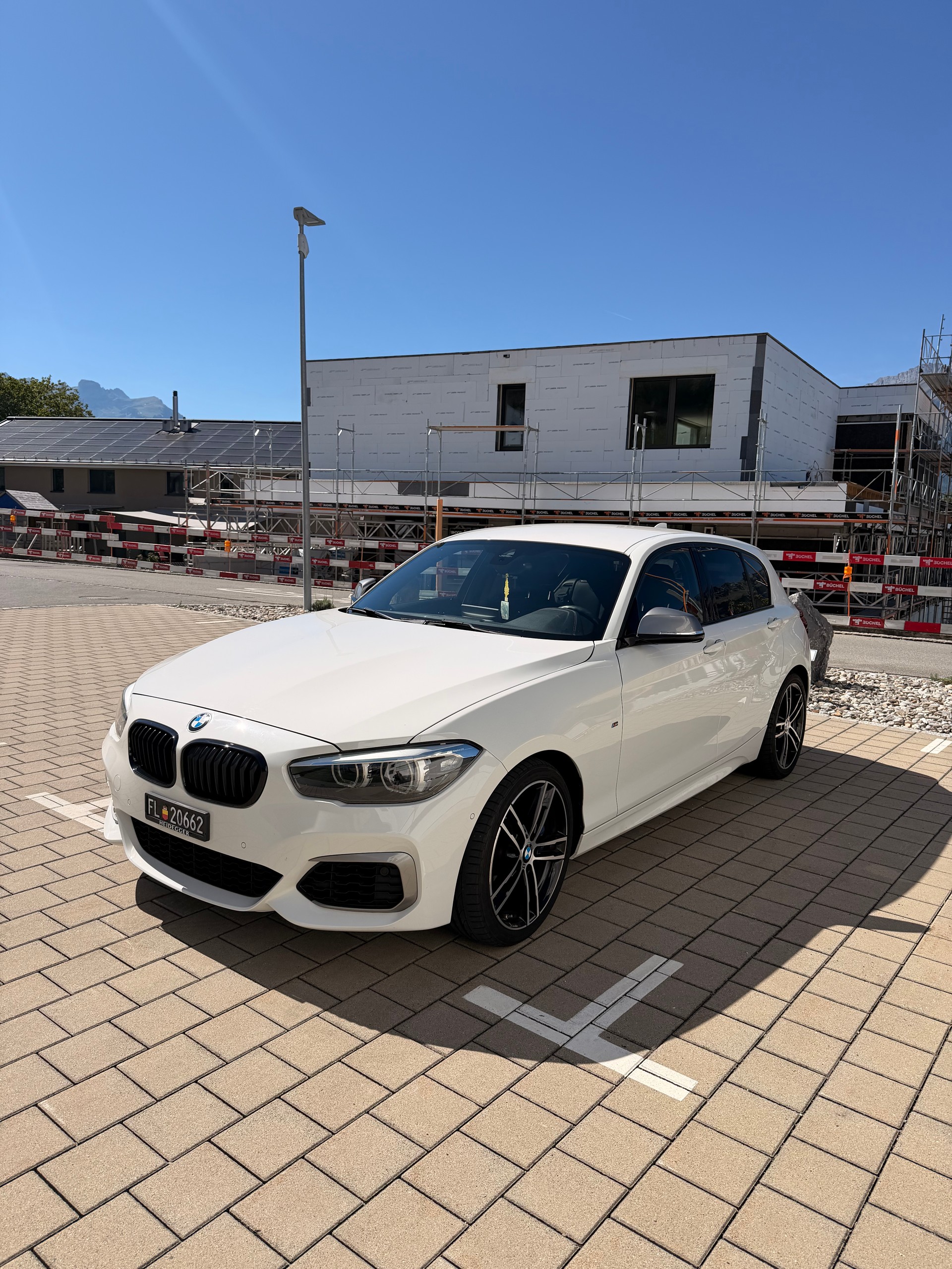 BMW BMW M140i xDrive Swiss Performance Edition Steptronic/ CH-Fahrzeug-image-0