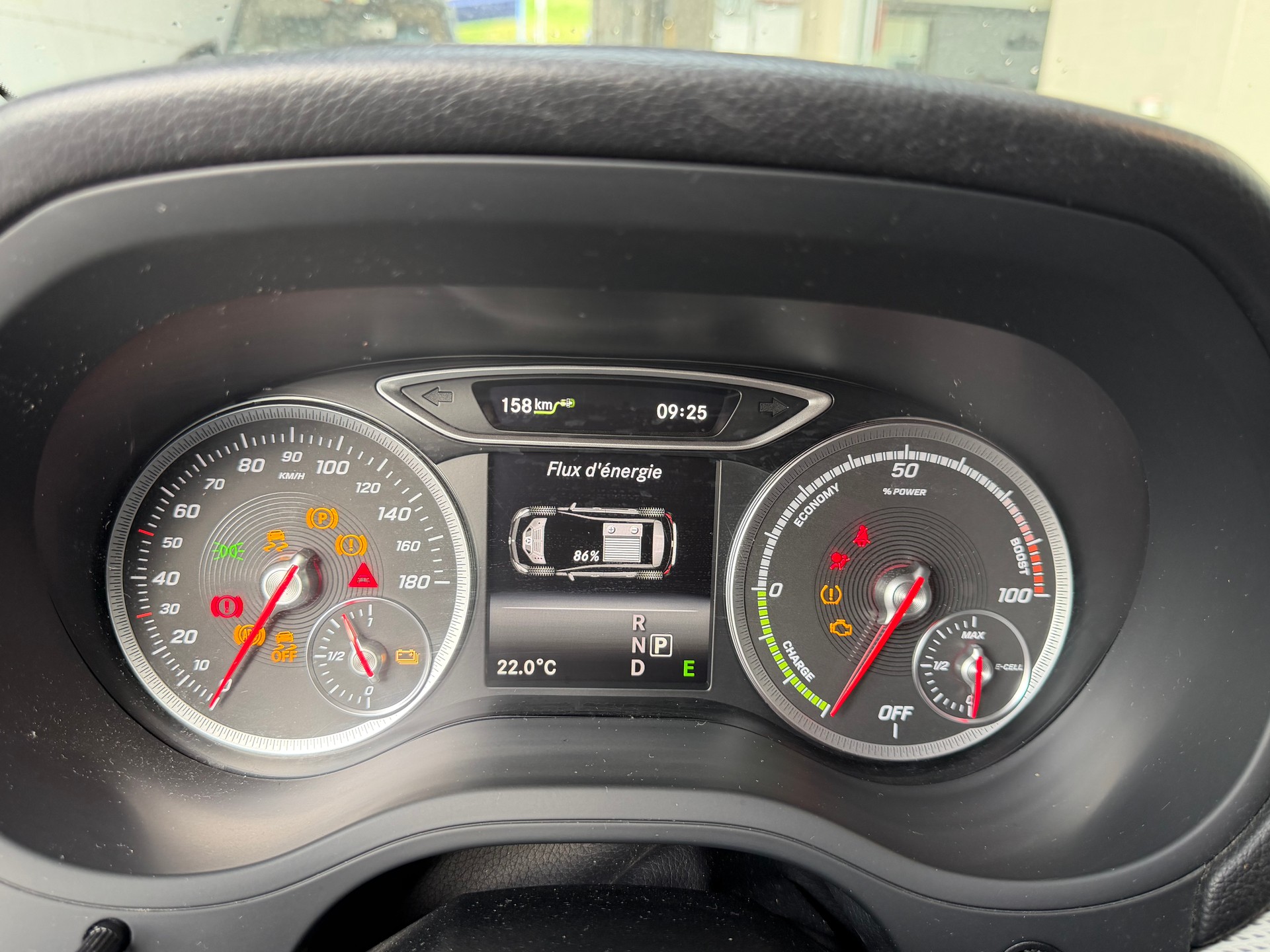 MERCEDES-BENZ B Electric Drive-image-10