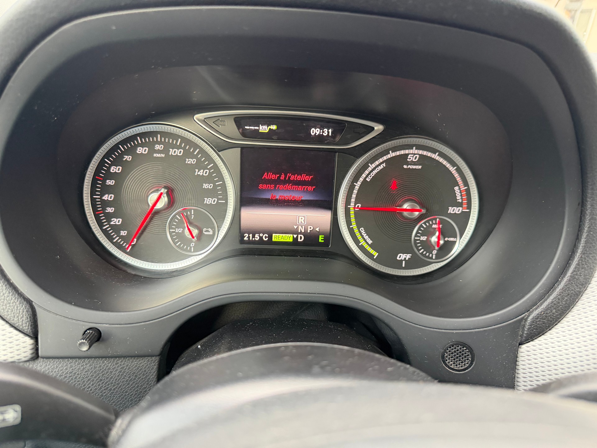 MERCEDES-BENZ B Electric Drive-image-12