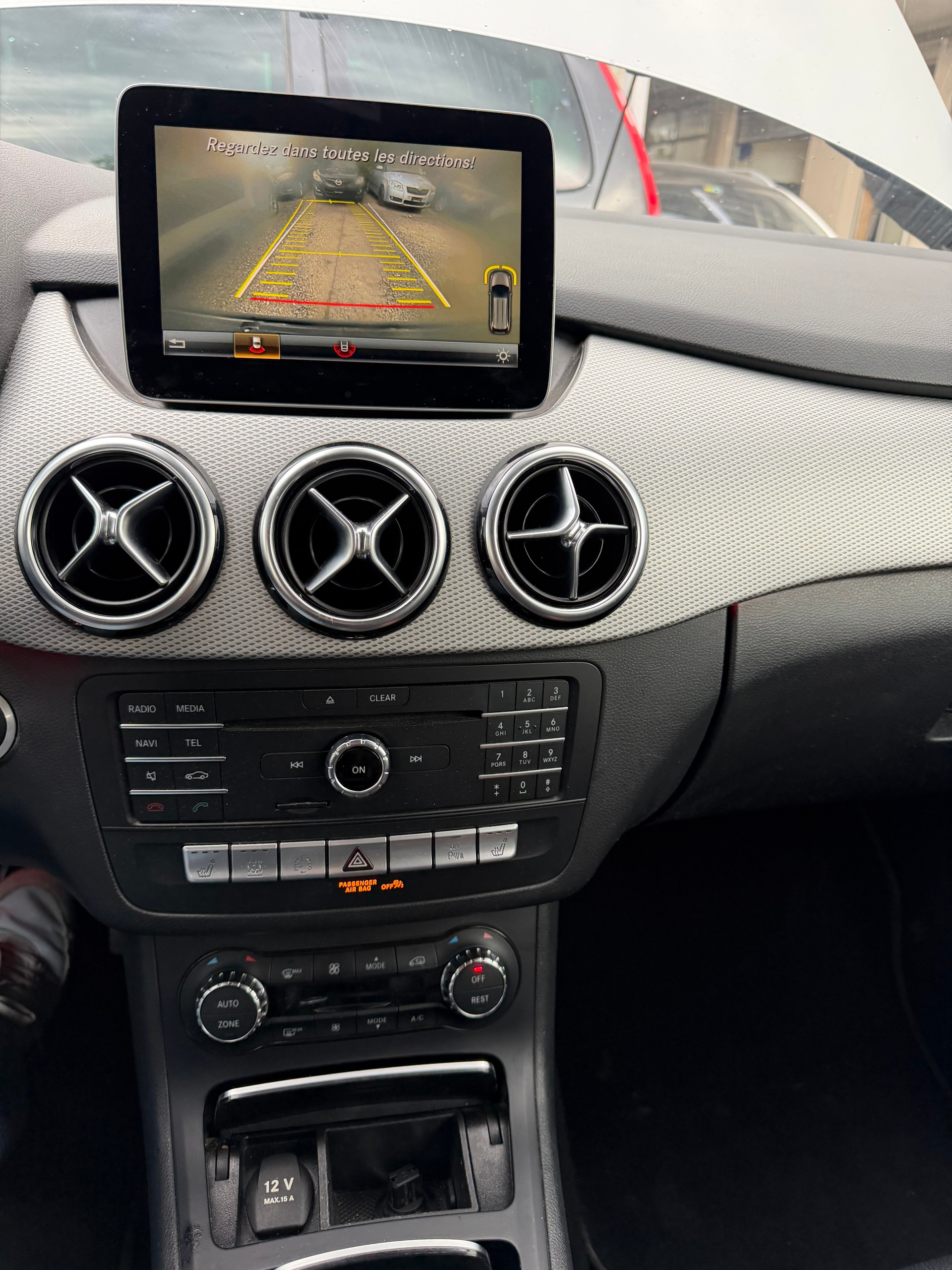 MERCEDES-BENZ B Electric Drive-image-11