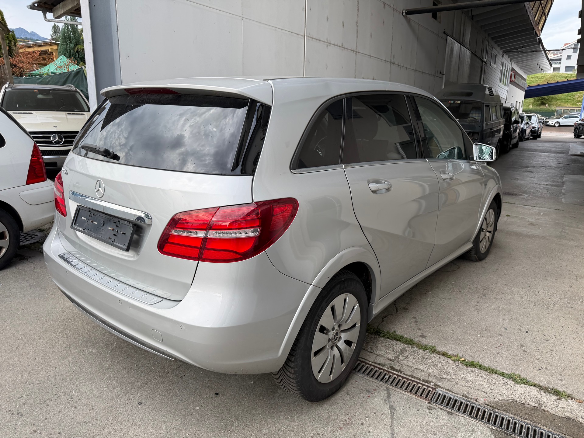 MERCEDES-BENZ B Electric Drive-image-5
