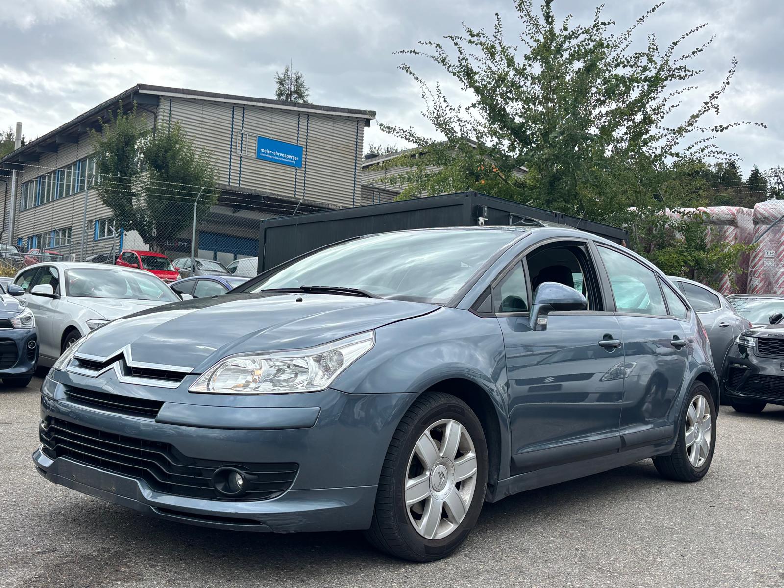 CITROEN C4 Berline 1.6 16V HDi VTR-image-0