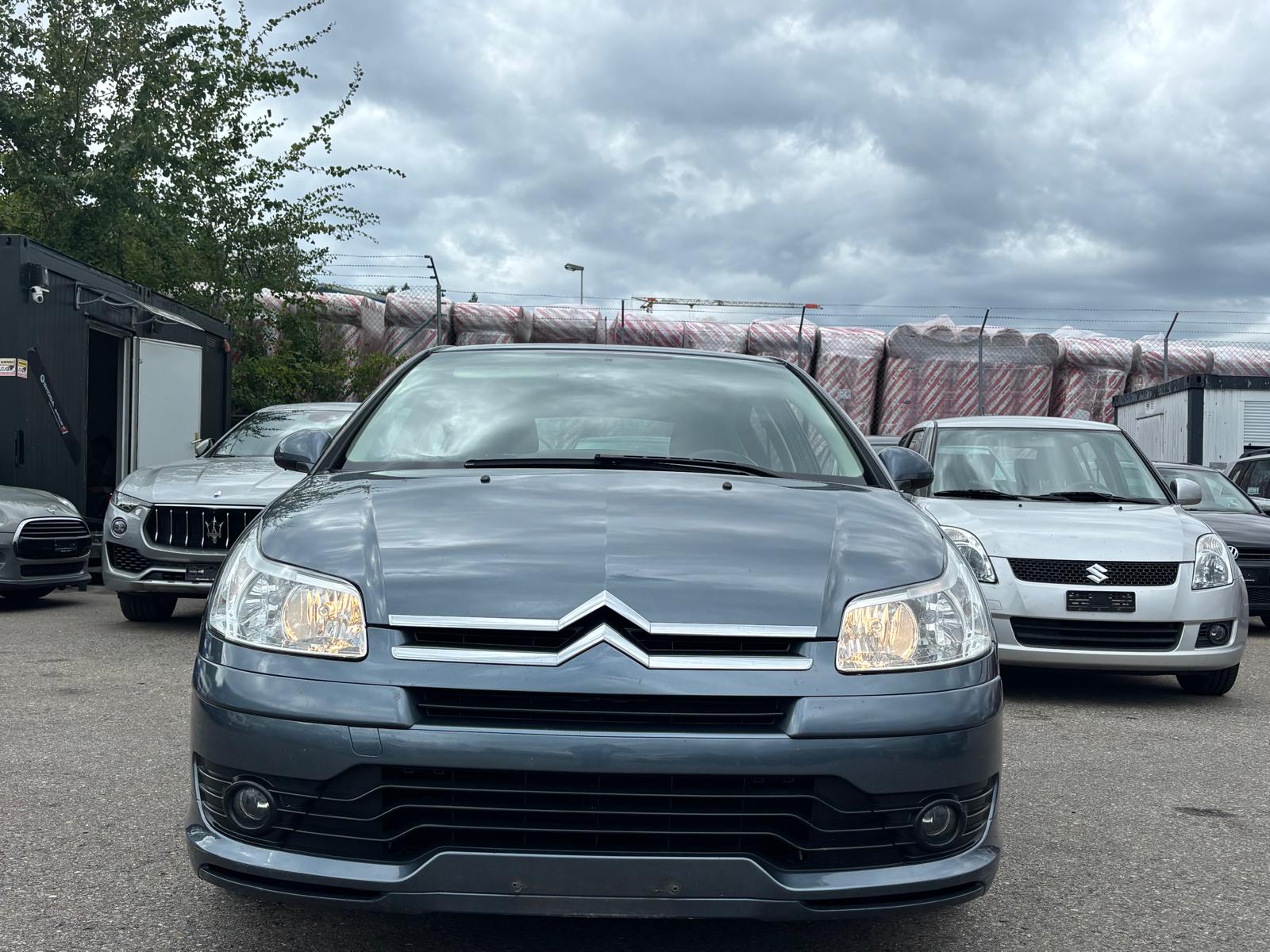 CITROEN C4 Berline 1.6 16V HDi VTR-image-1