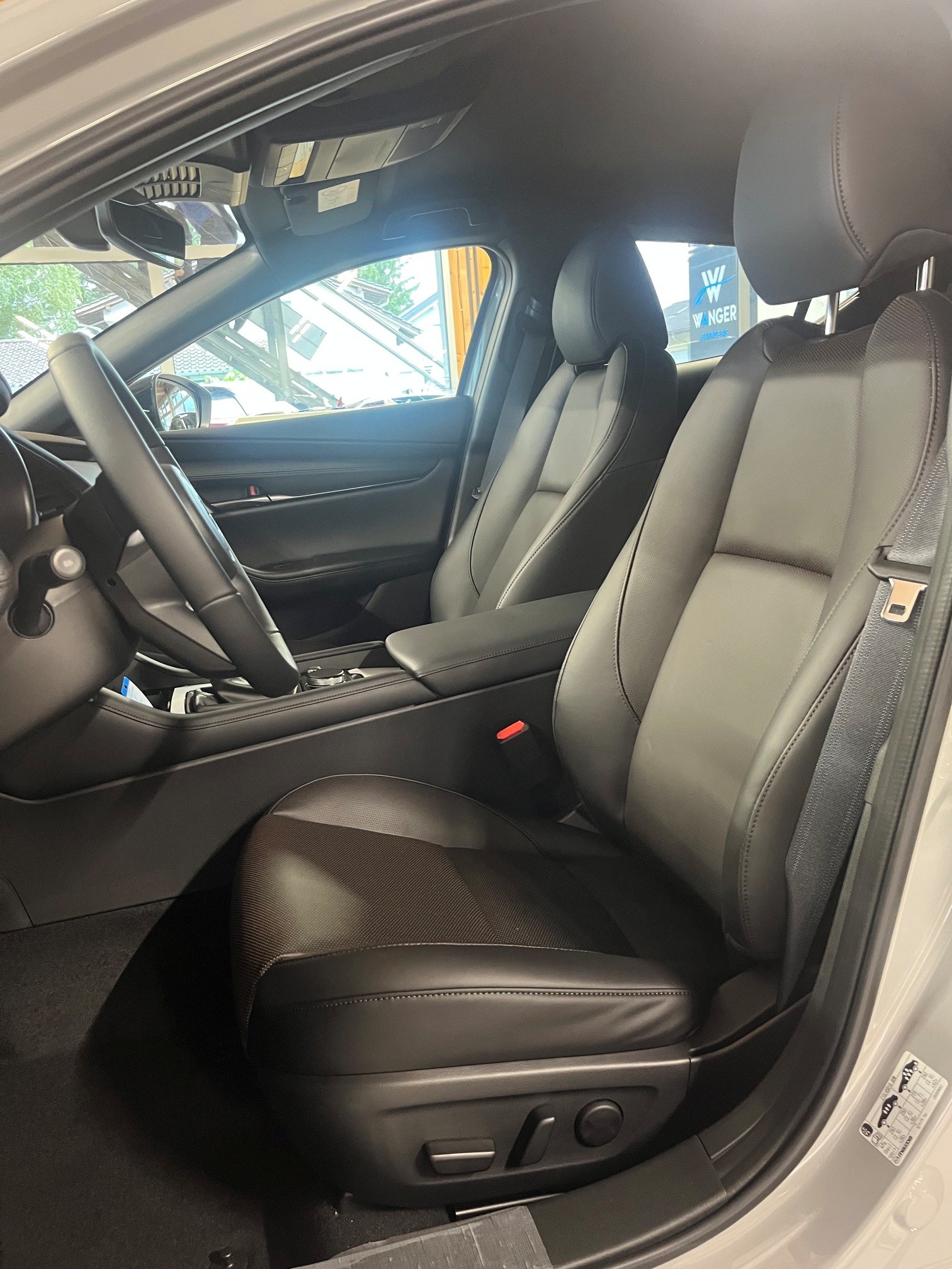 MAZDA 2.5L e-SKYACTIV G 140ps FWD Homura Plus 6AT-image-5