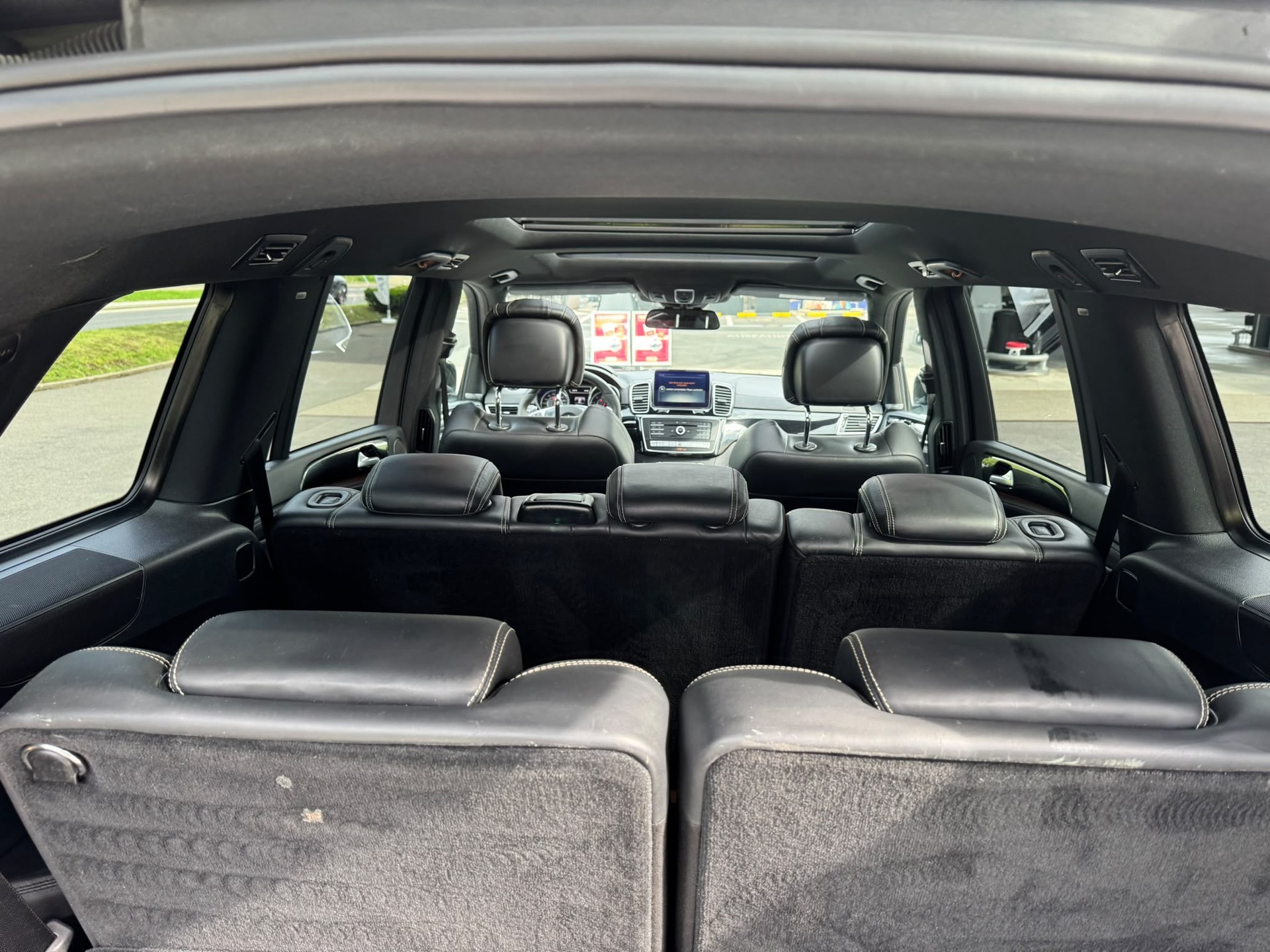 MERCEDES-BENZ GLS 63 AMG 4Matic Speedshift Plus 7G-Tronic-image-14