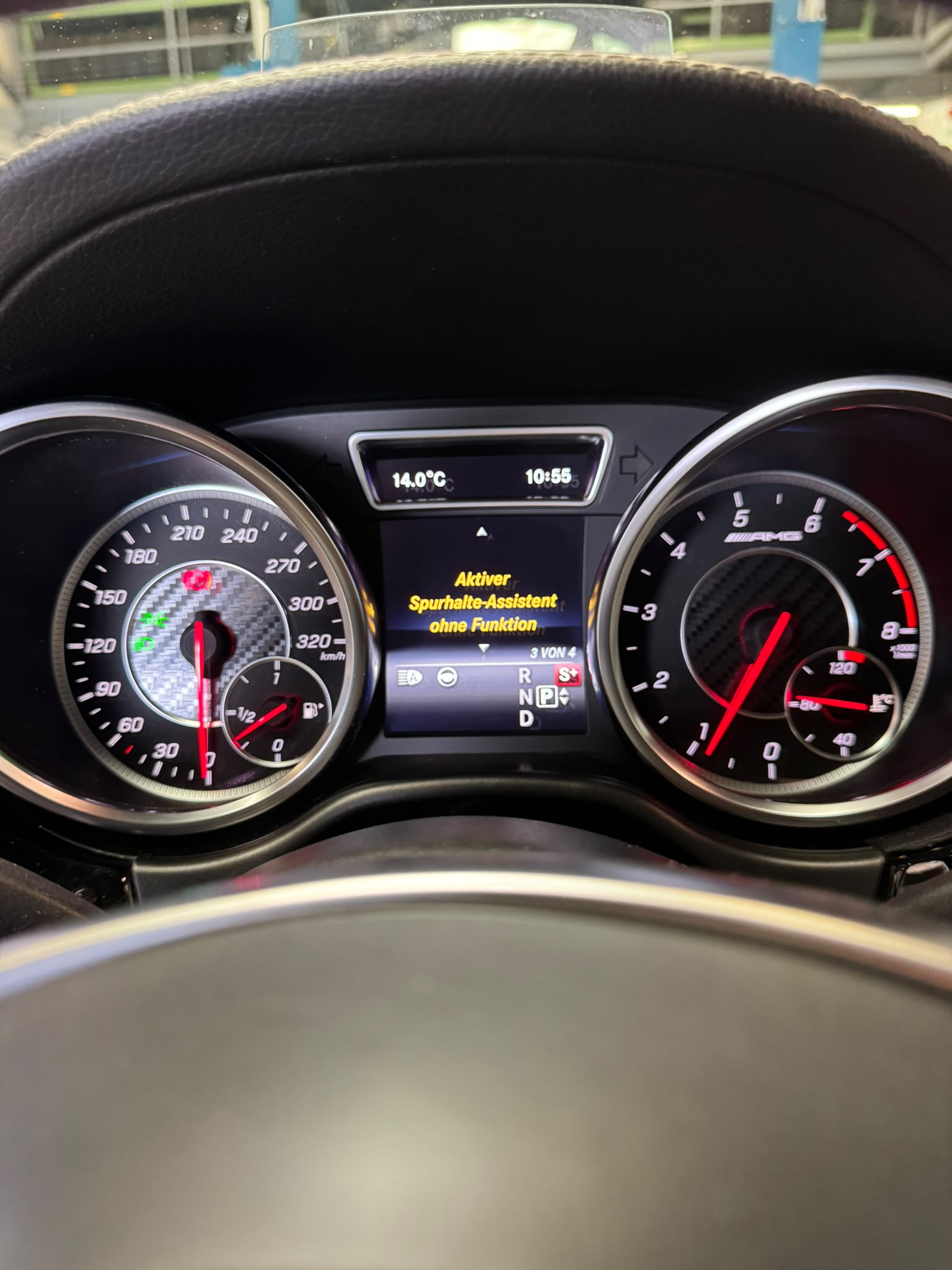 MERCEDES-BENZ GLS 63 AMG 4Matic Speedshift Plus 7G-Tronic-image-28