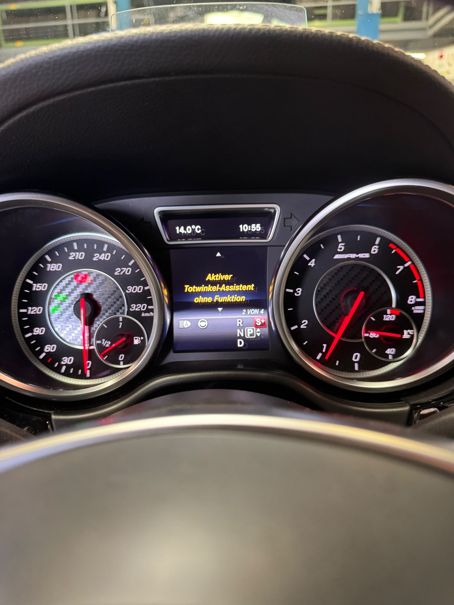 MERCEDES-BENZ GLS 63 AMG 4Matic Speedshift Plus 7G-Tronic-image-29