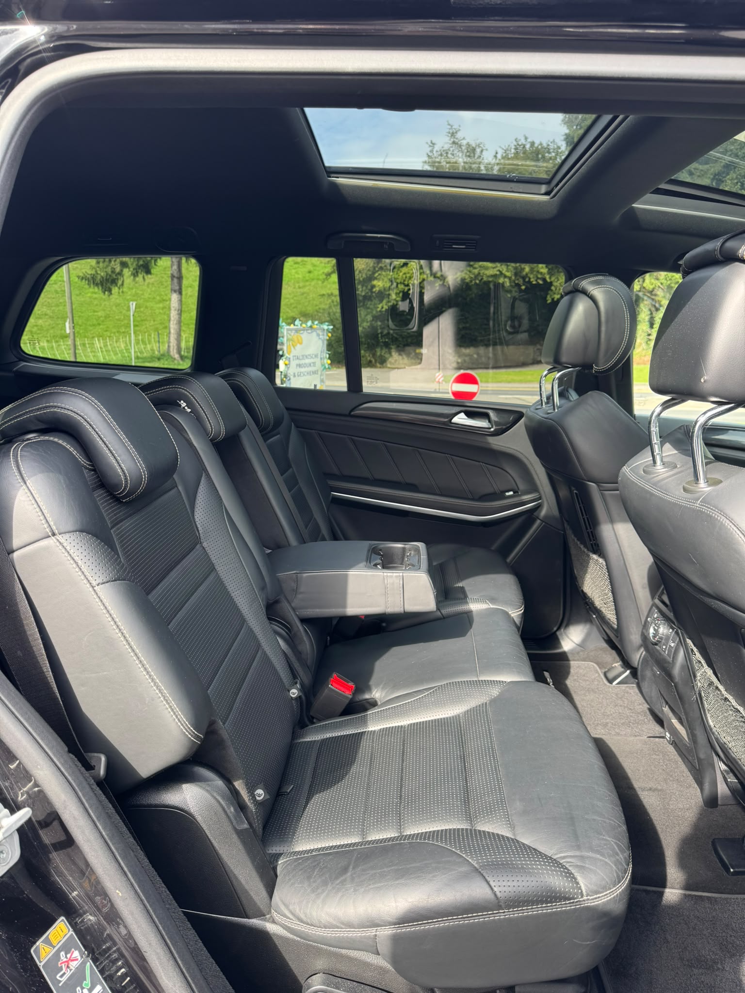 MERCEDES-BENZ GLS 63 AMG 4Matic Speedshift Plus 7G-Tronic-image-11