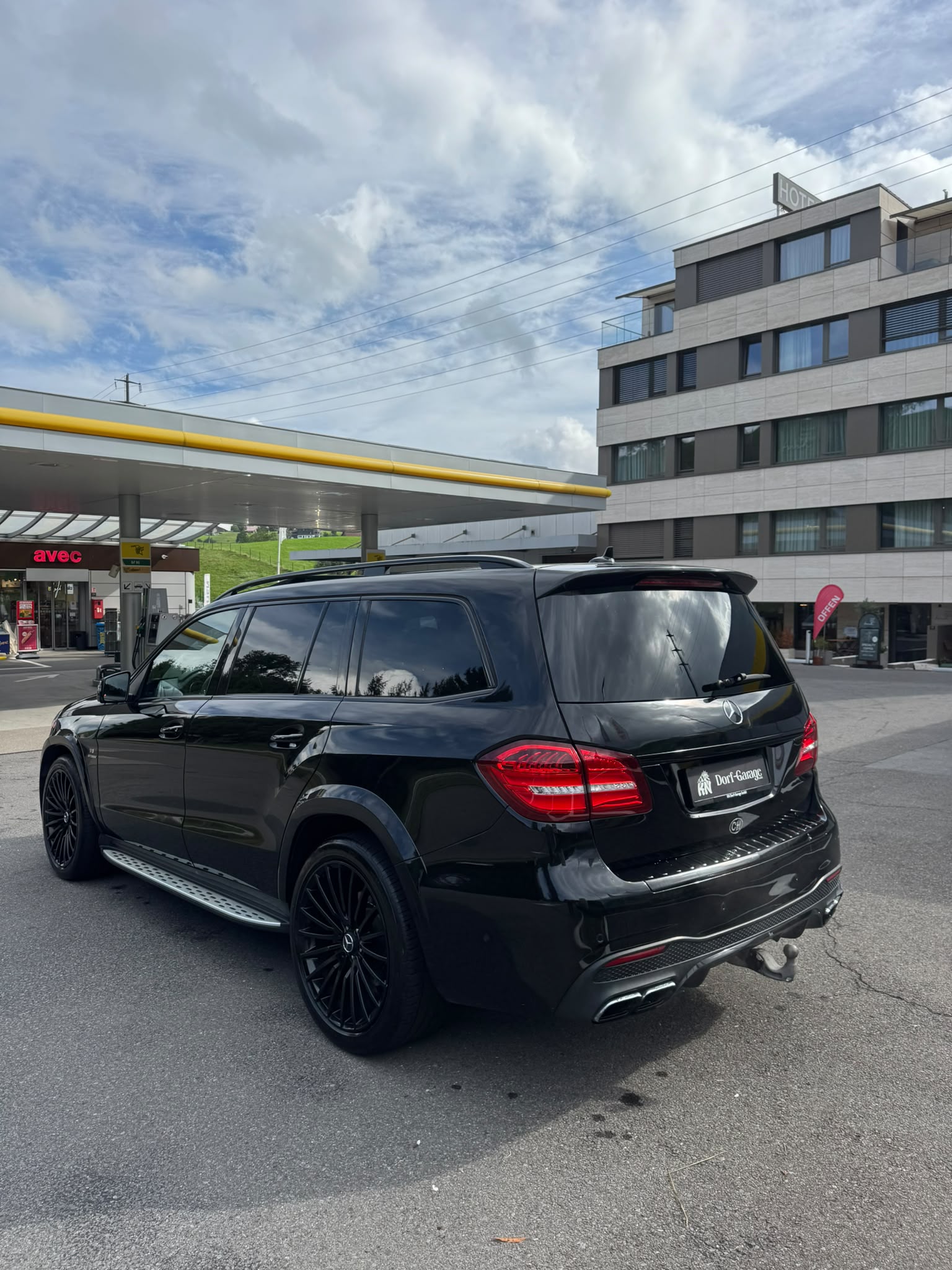 MERCEDES-BENZ GLS 63 AMG 4Matic Speedshift Plus 7G-Tronic-image-4