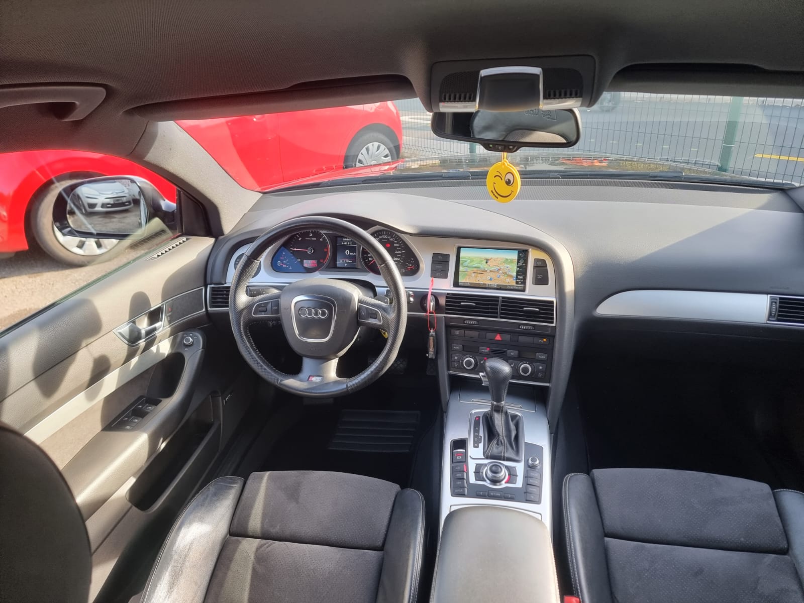 AUDI A6 Avant 2.0 TDI multitronic-image-8