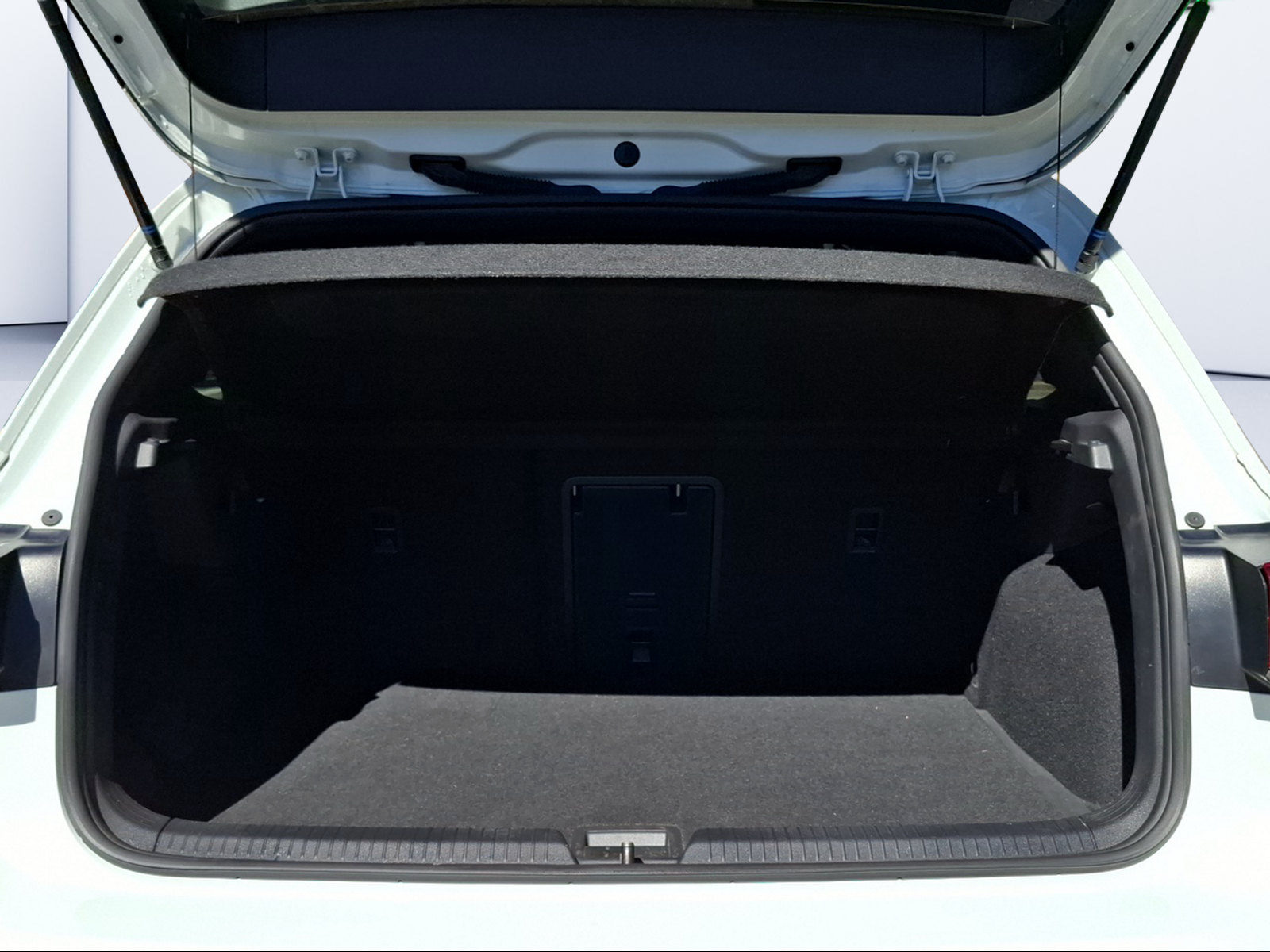 VW Golf 2.0 TSI GTI DSG-image-8
