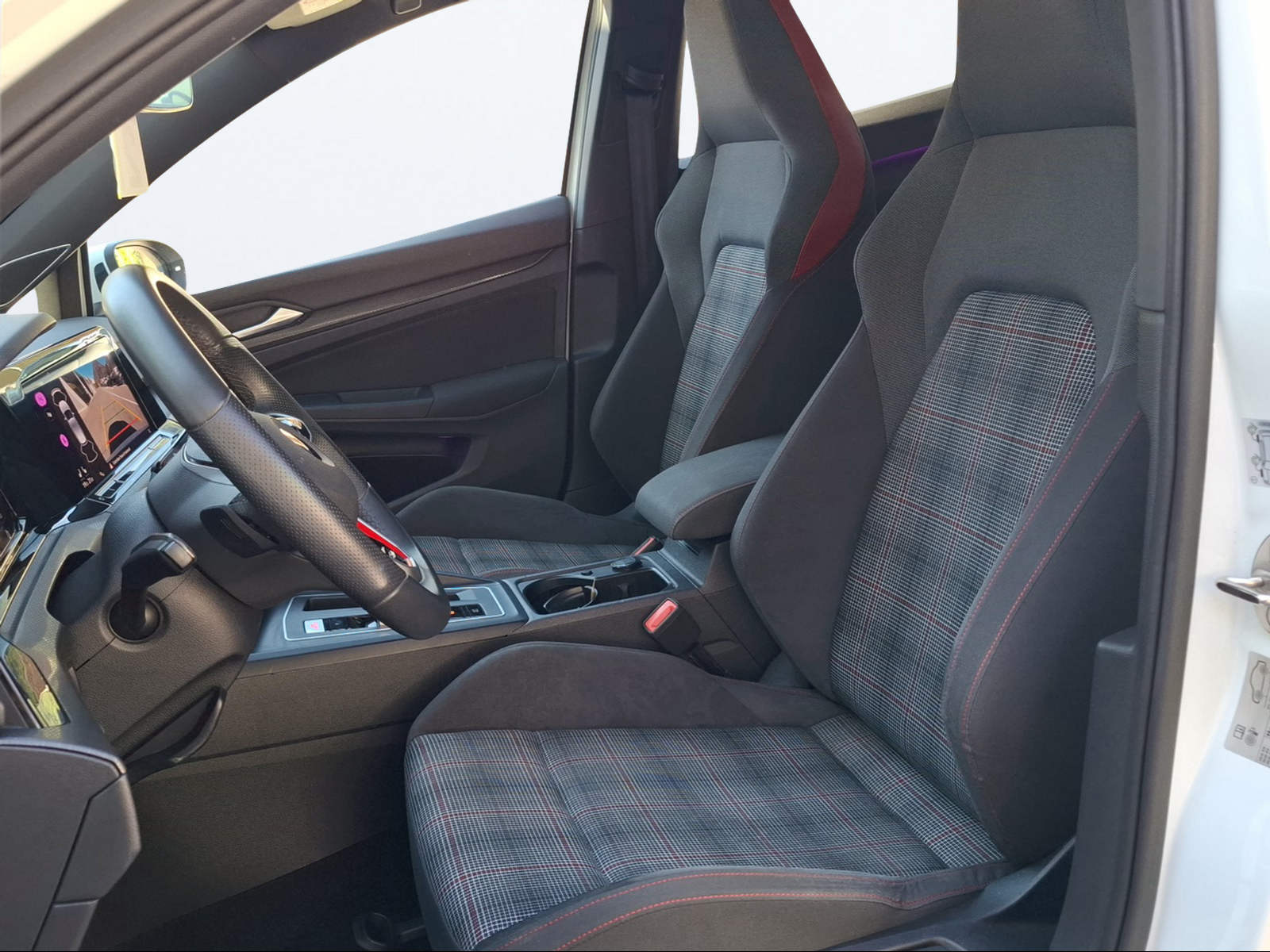 VW Golf 2.0 TSI GTI DSG-image-9