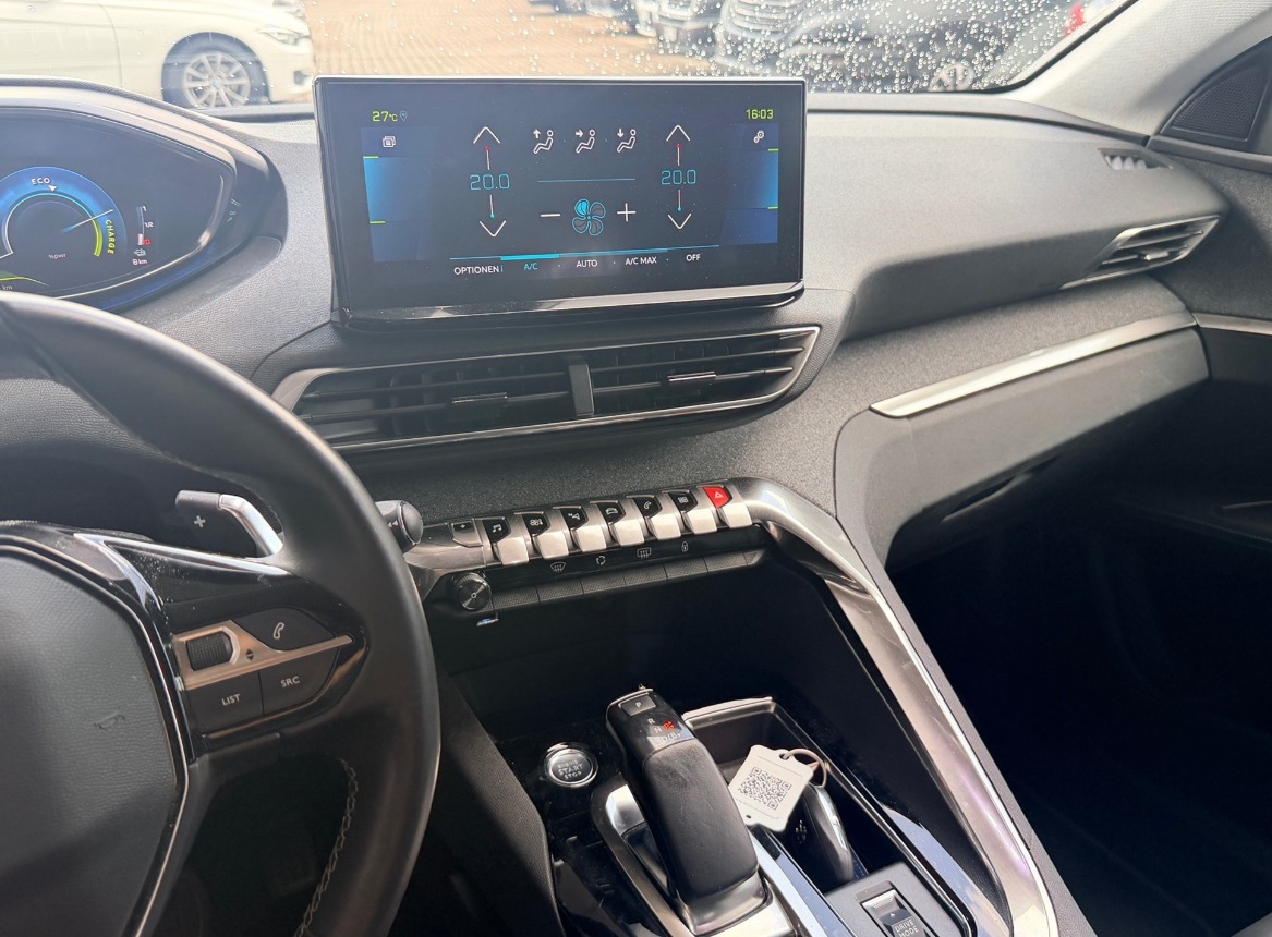 PEUGEOT 3008 225e Hybrid2 AllureP-image-11
