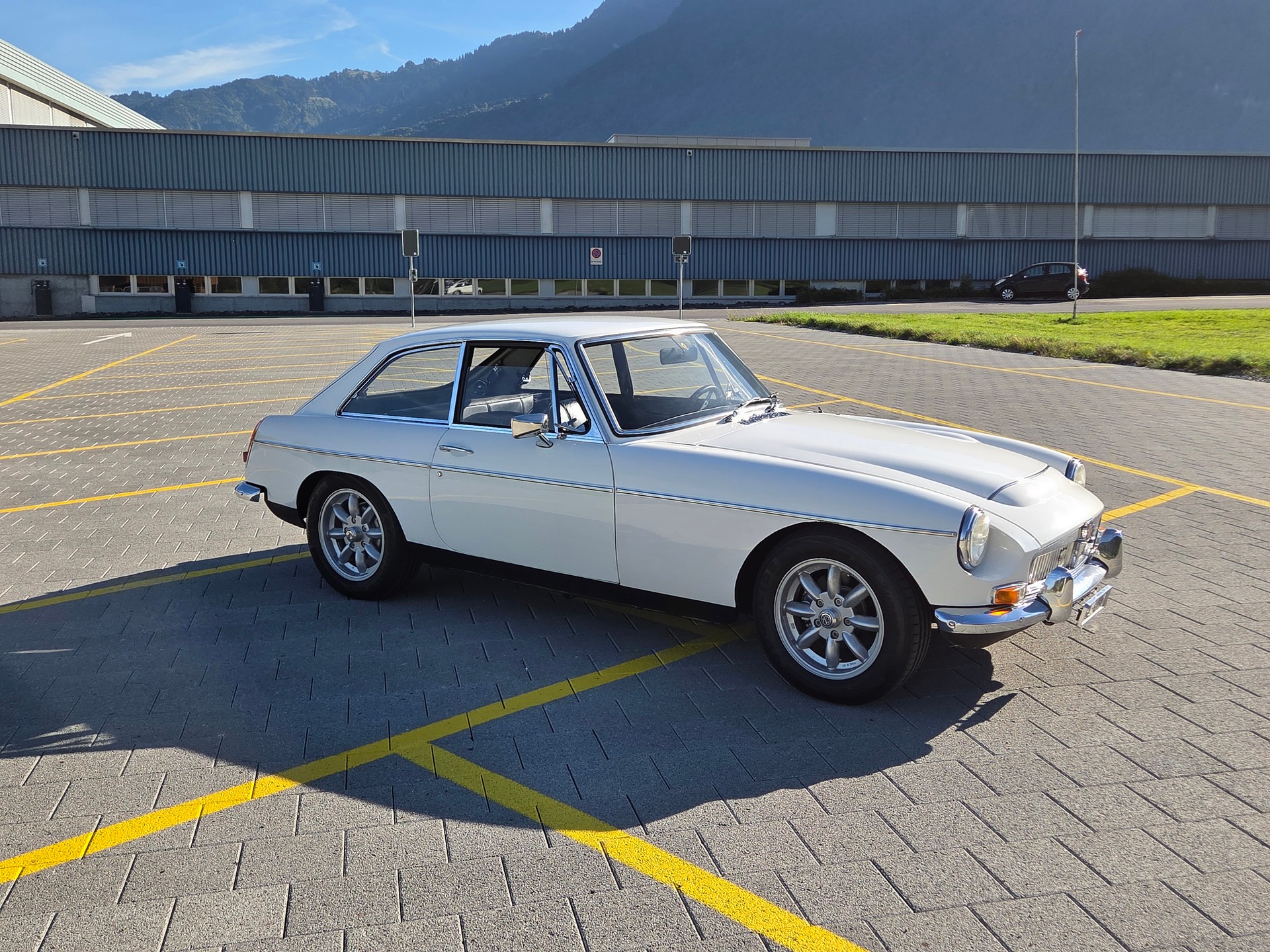 MG MGC GT-image-1