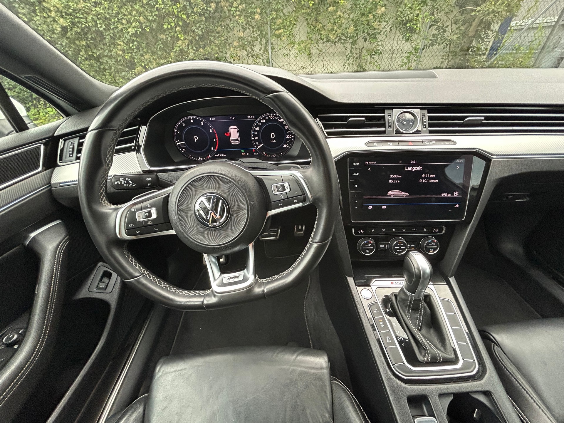 VW Passat Variant 2.0 TSI BMT Highline 4Motion R-Line DSG-image-9