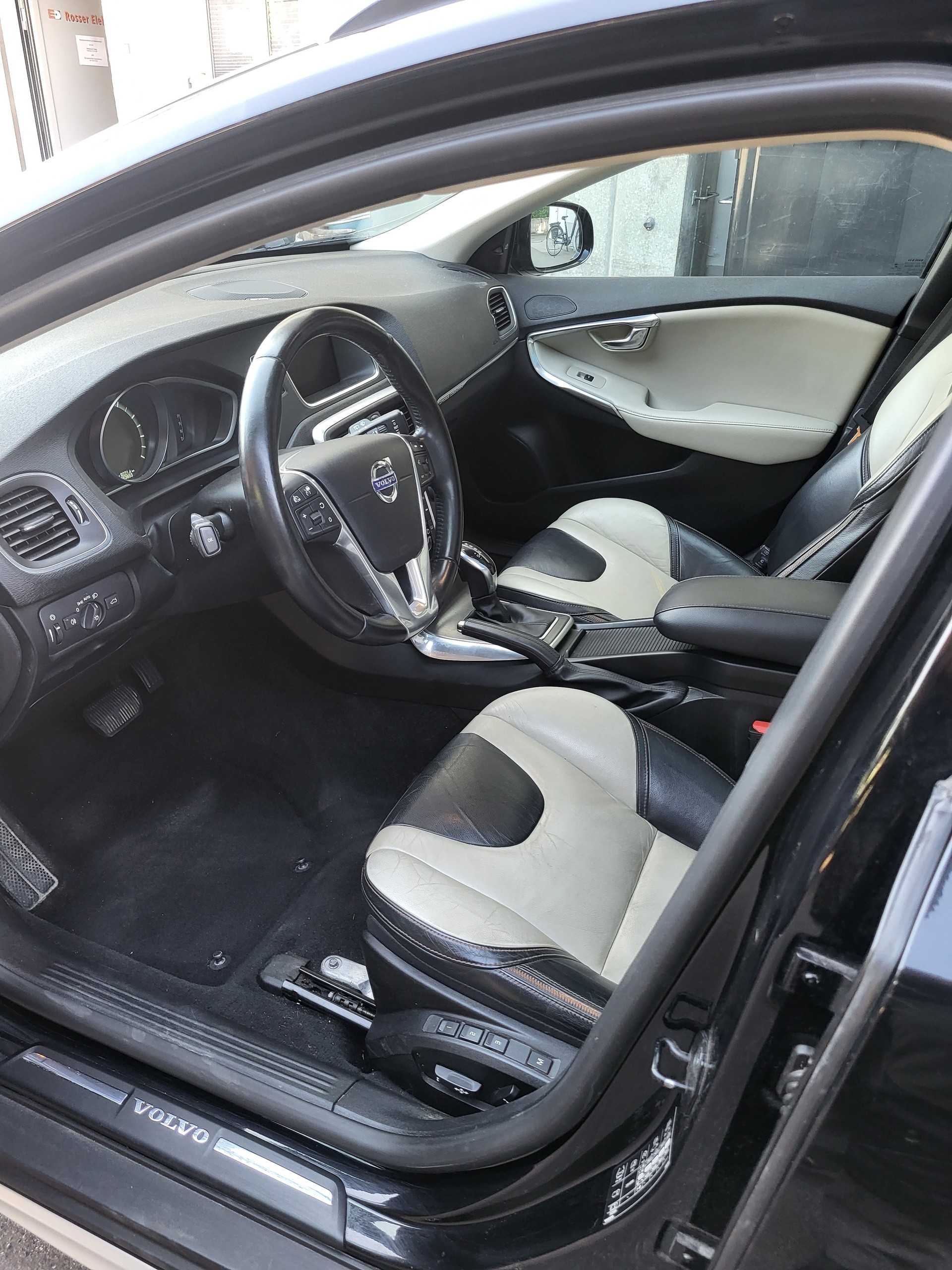 VOLVO 2.5 T5 Summum AWD S/S-image-3
