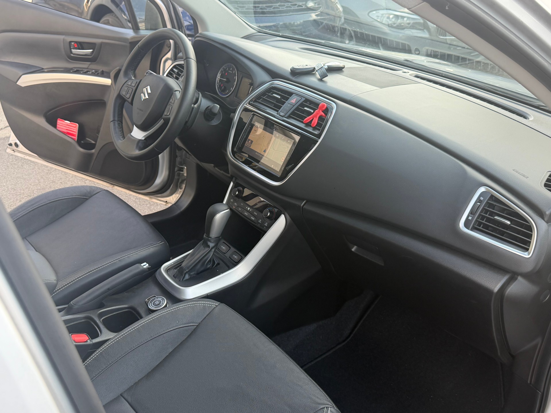 SUZUKI SX4 S-Cross 1.4 16V Piz Sulai 4WD-image-17