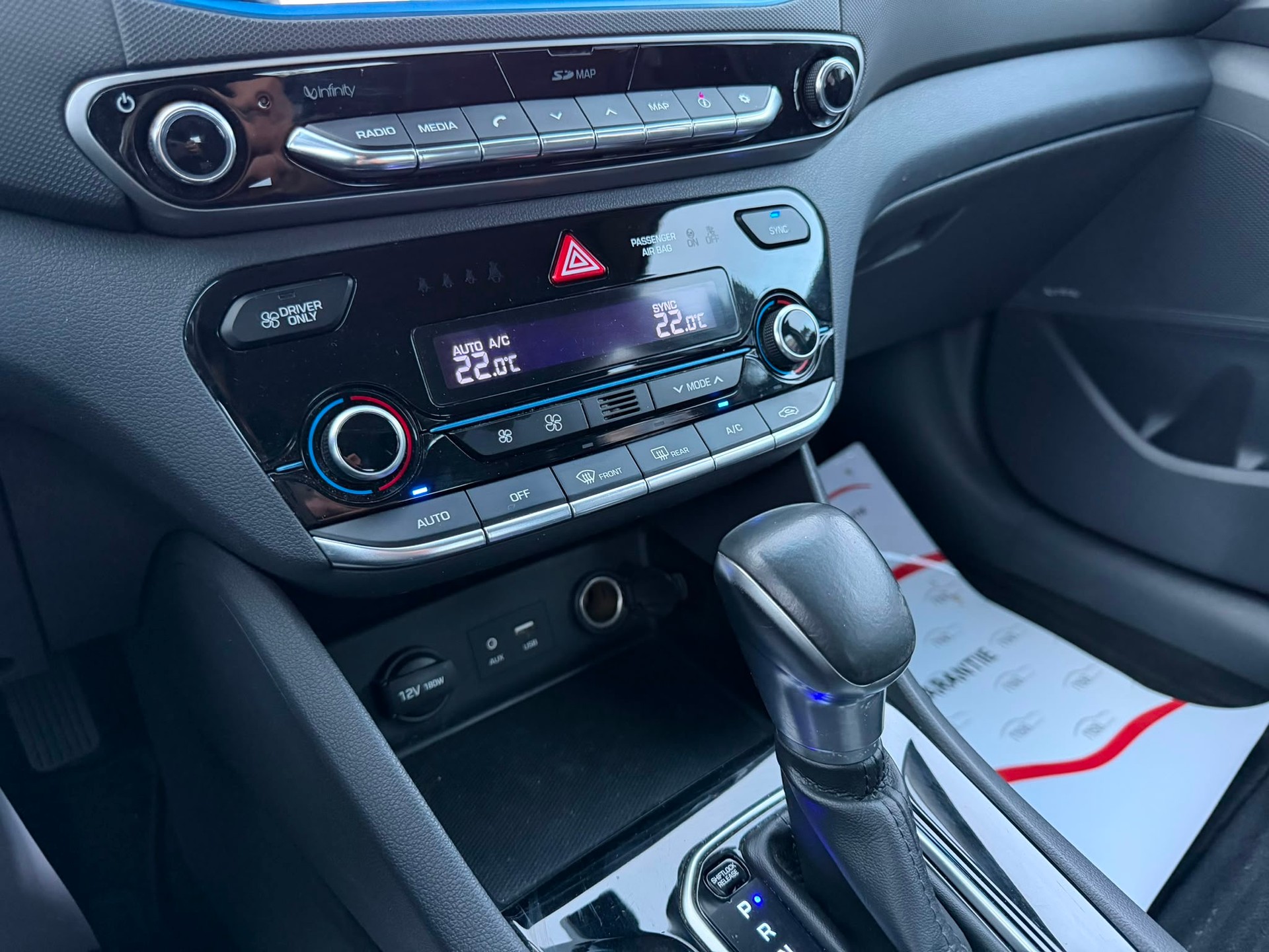 HYUNDAI Ioniq 1.6 GDi HEV Launch Plus DCT GARANTIE 2 ans-image-18