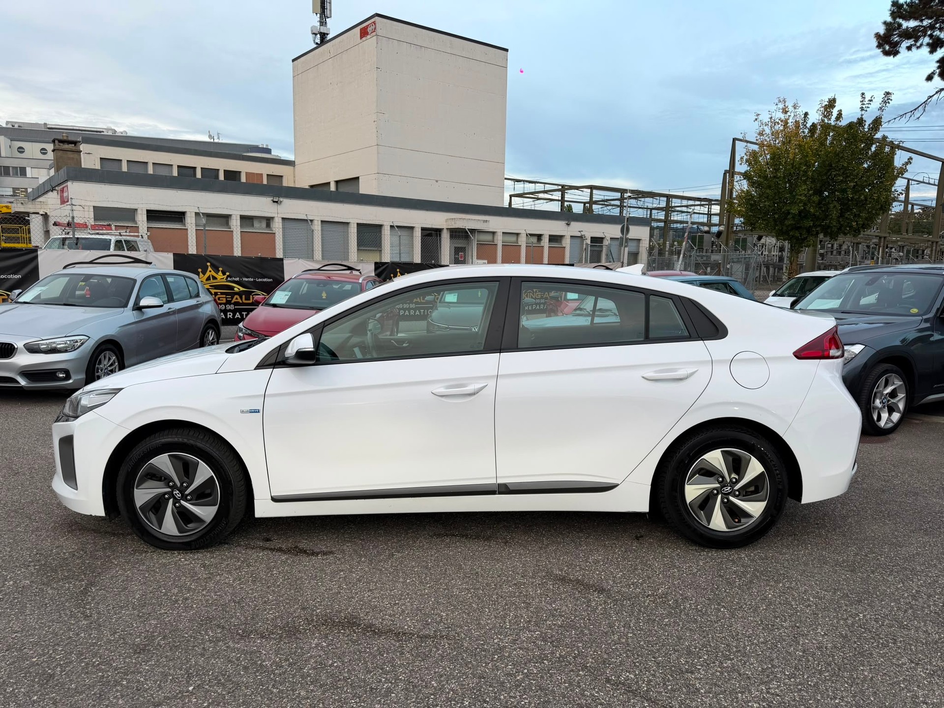 HYUNDAI Ioniq 1.6 GDi HEV Launch Plus DCT GARANTIE 2 ans-image-2