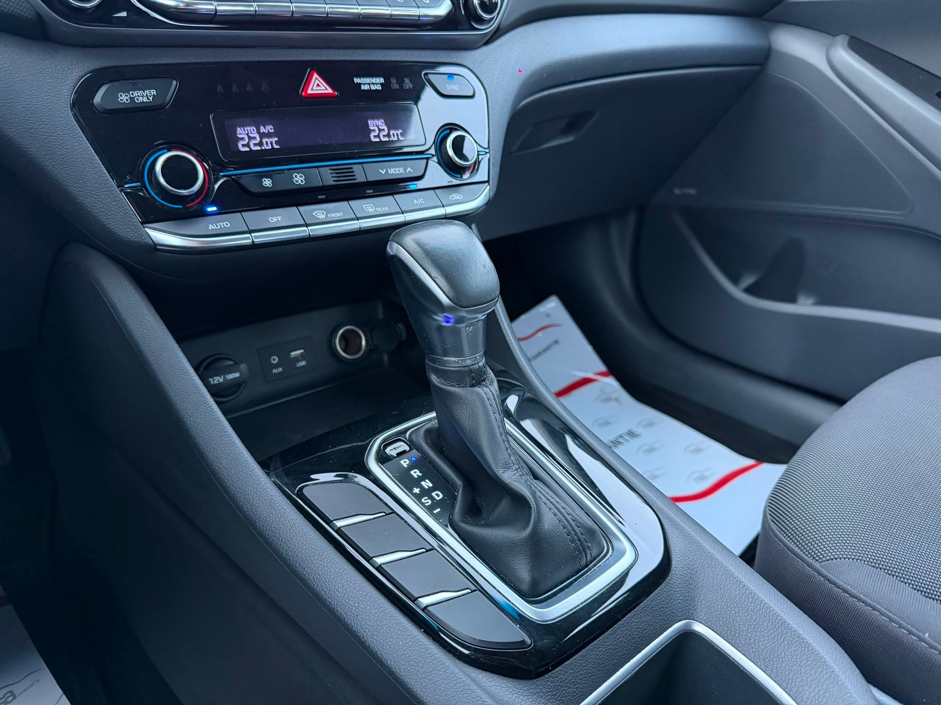 HYUNDAI Ioniq 1.6 GDi HEV Launch Plus DCT GARANTIE 2 ans-image-17
