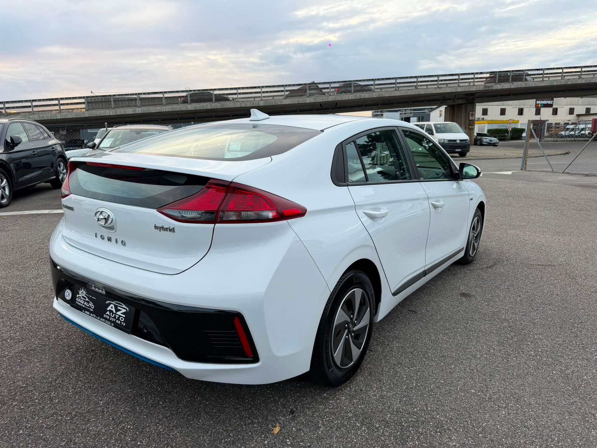 HYUNDAI Ioniq 1.6 GDi HEV Launch Plus DCT GARANTIE 2 ans-image-5