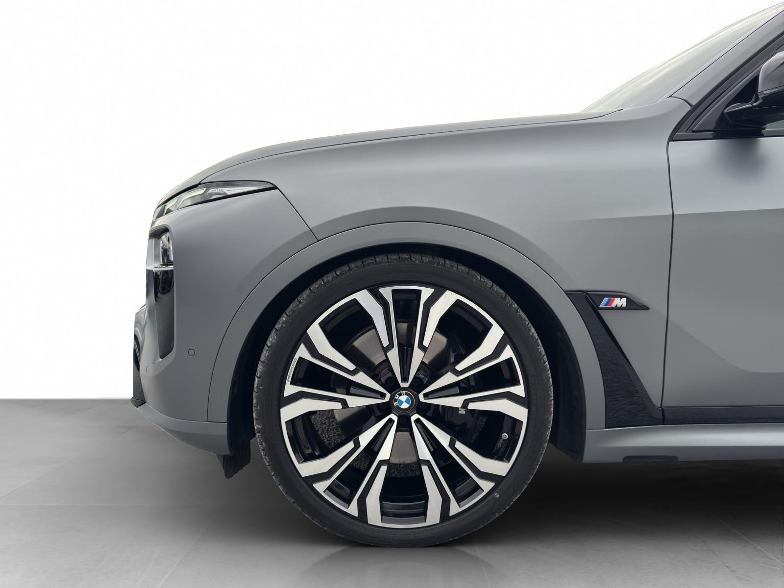 BMW X7 M60i xDrive M Sport Pro-image-18