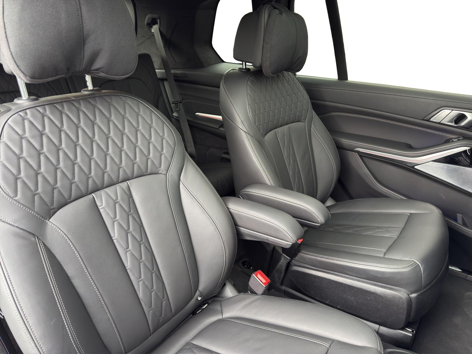 BMW X7 M60i xDrive M Sport Pro-image-15