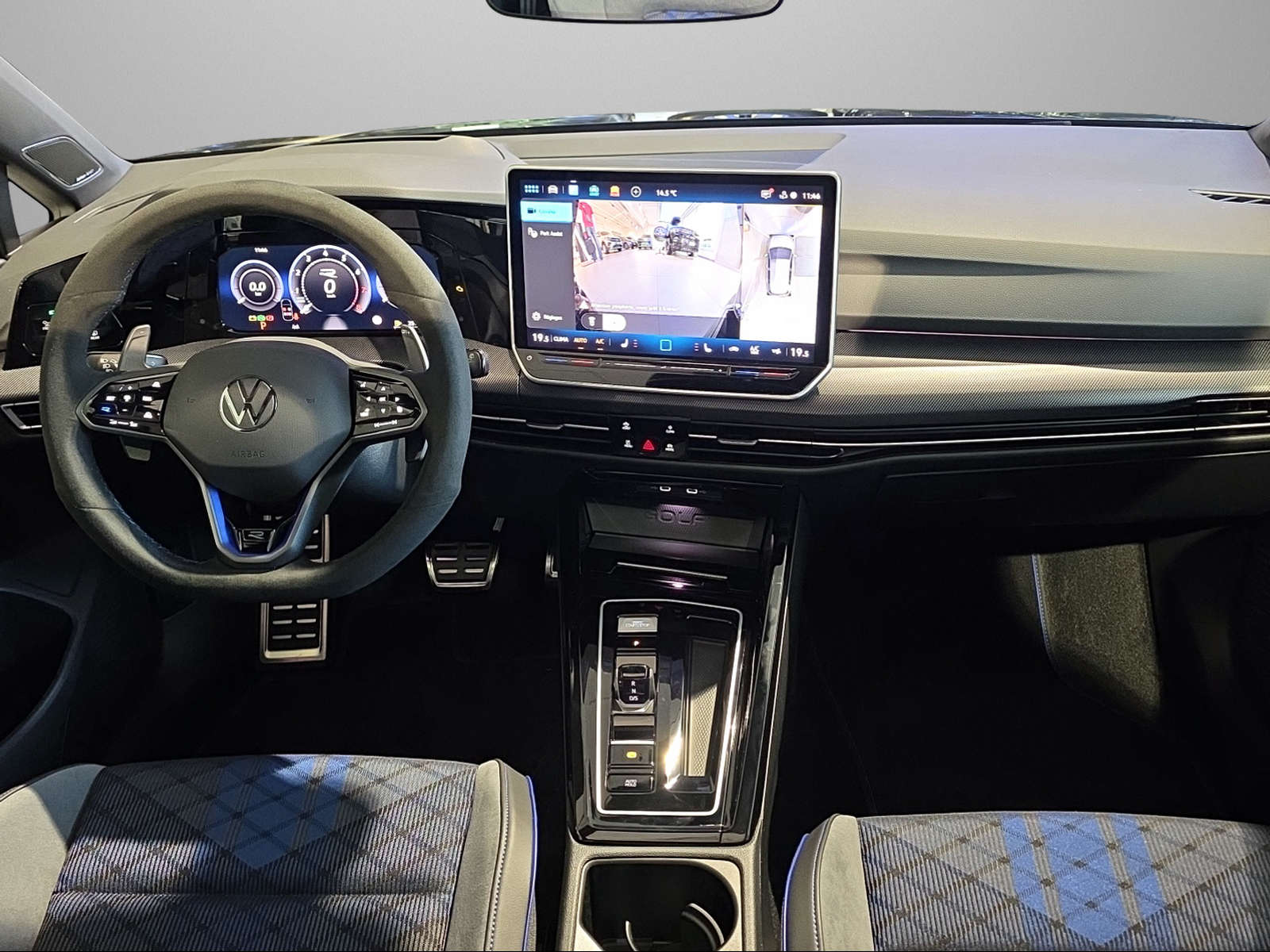 VW Golf 2.0 TSI R DSG 4 Motion-image-9