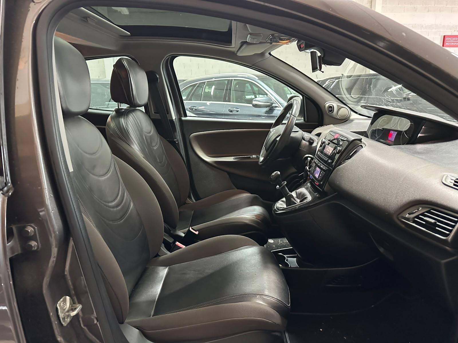 LANCIA Ypsilon 0.9 TwinAir Gold-image-11