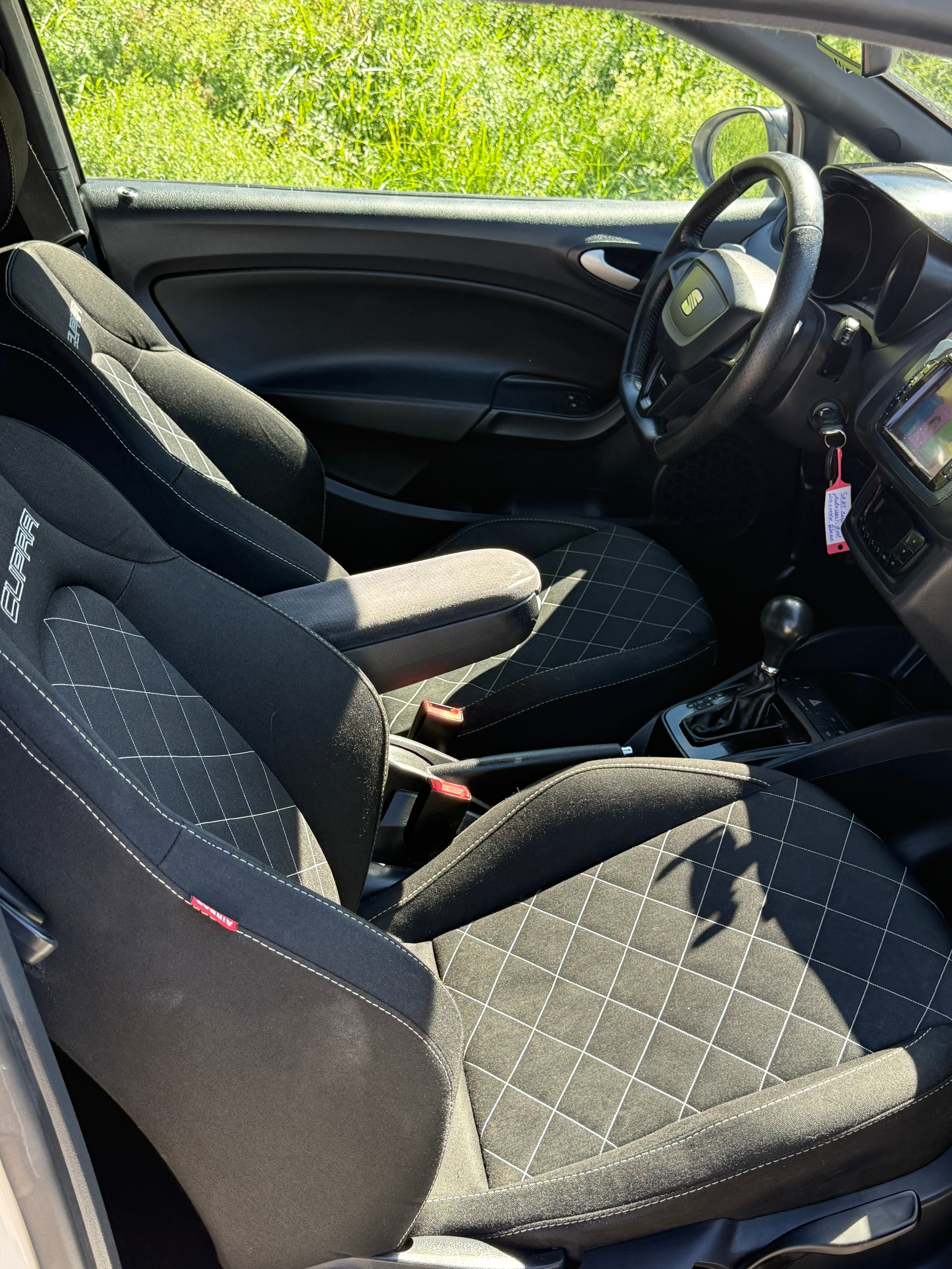SEAT Ibiza SC 1.4 TSI Cupra DSG-image-7