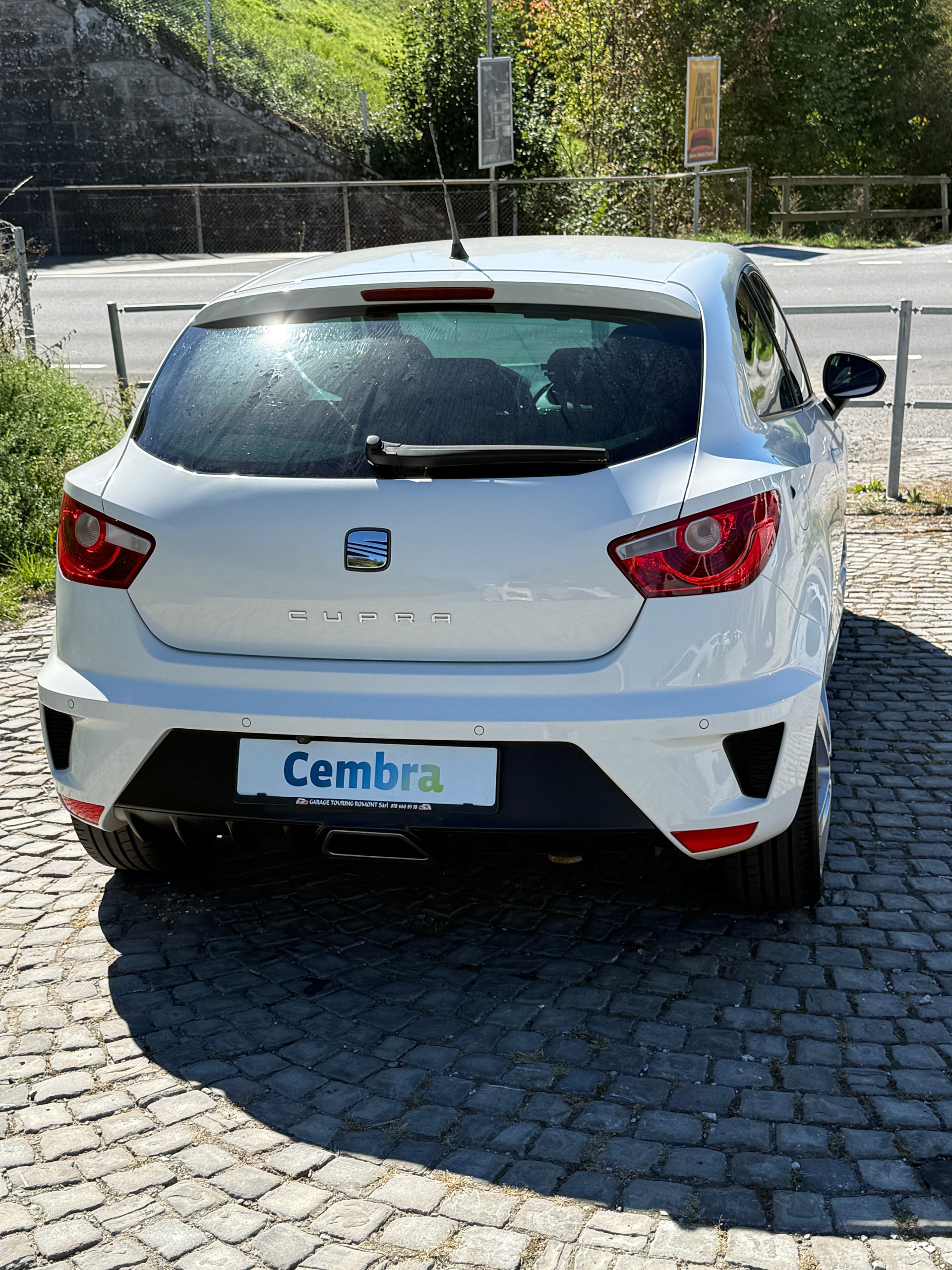SEAT Ibiza SC 1.4 TSI Cupra DSG-image-3