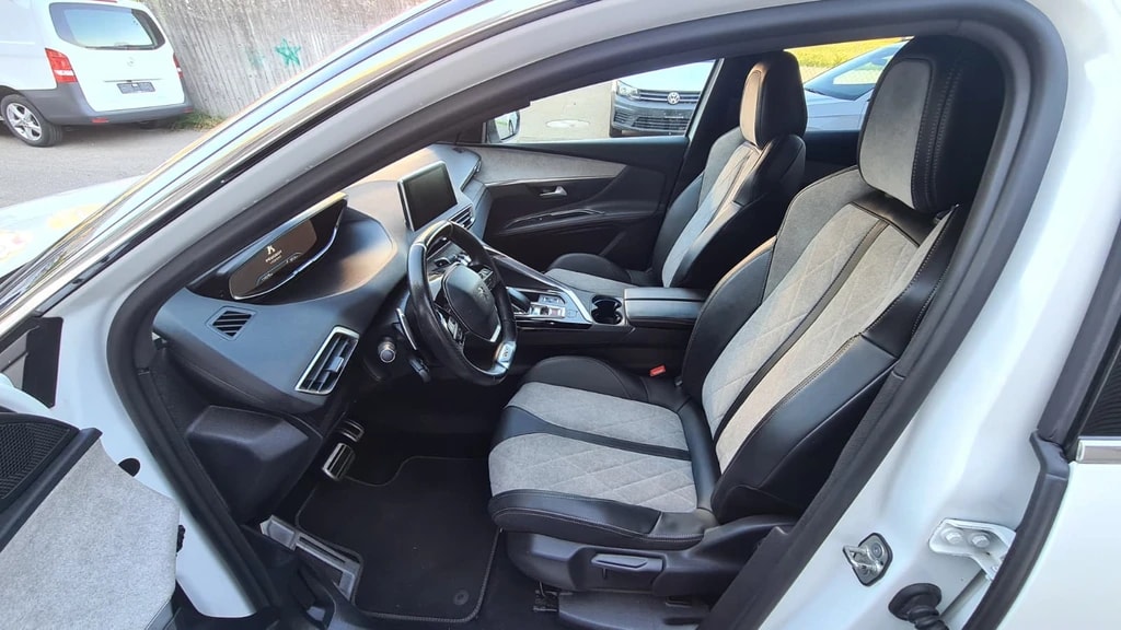 PEUGEOT 3008 300e Hybrid4 Allure Pack EAT8 ** 300 Ps ** Teil-Leder ** Gr-Navi ** RF-Kamera ** Sitzheizung ** LTZ MFK 28.11.2025 **-image-17
