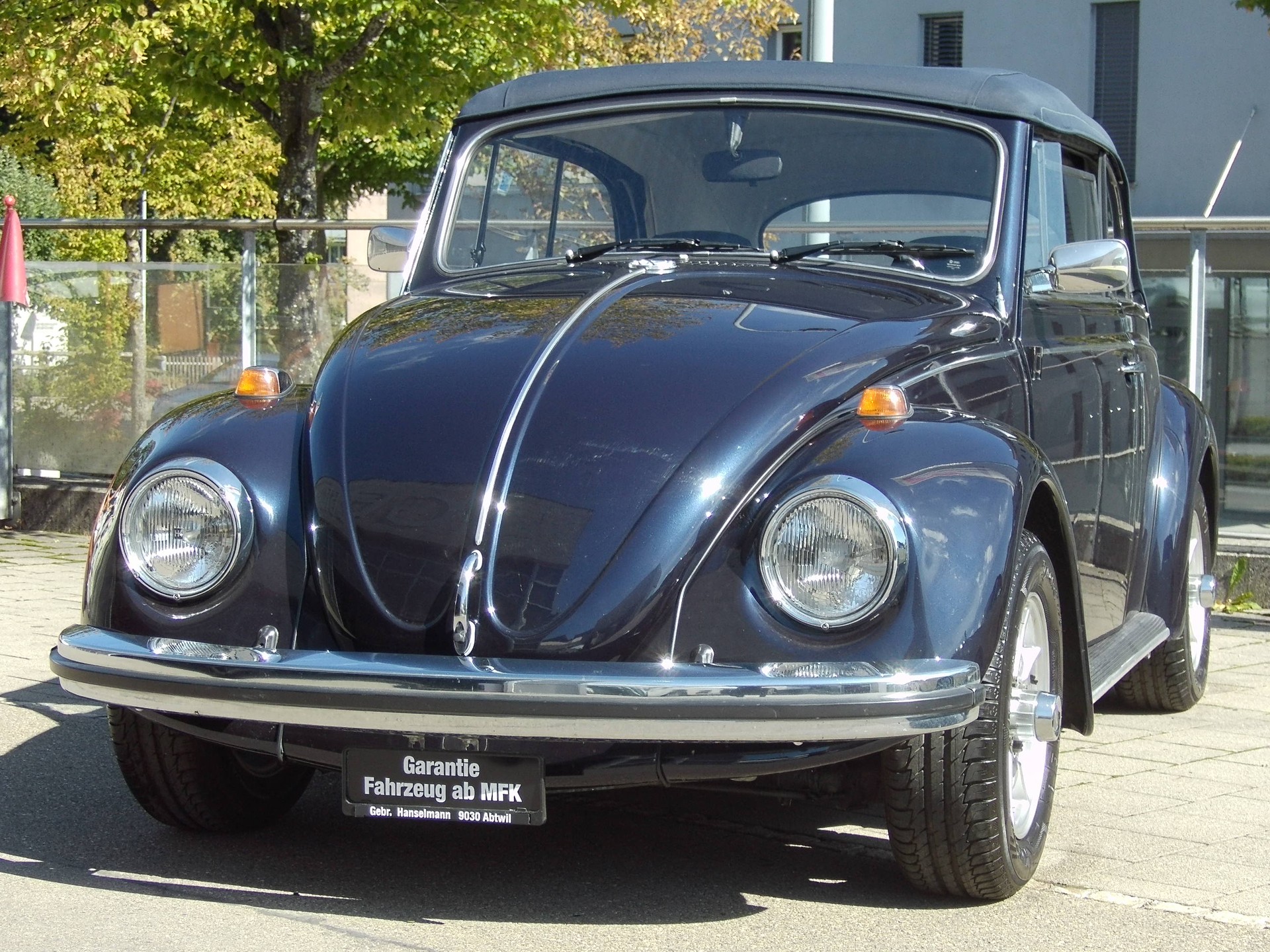VW Cabriolet mit Veteraneneintrag für 6 Jahre-image-4