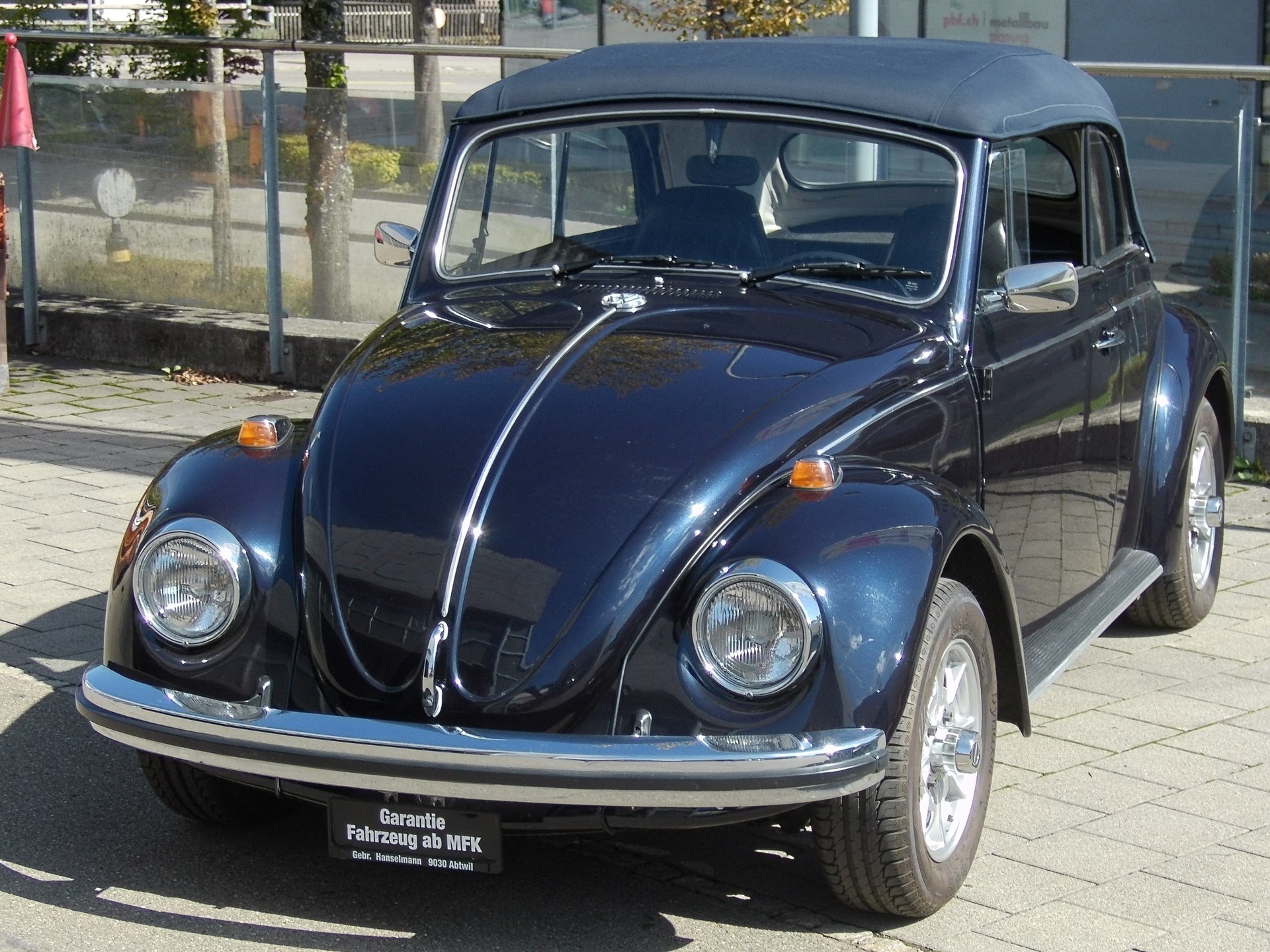 VW Cabriolet mit Veteraneneintrag für 6 Jahre-image-8