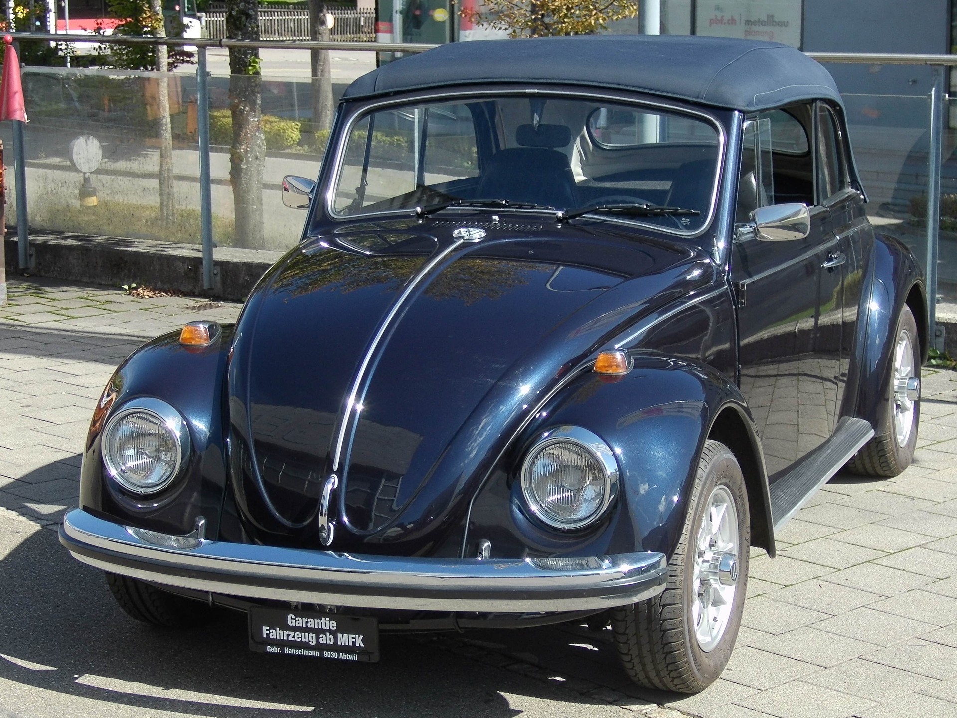 VW Cabriolet mit Veteraneneintrag für 6 Jahre-image-10