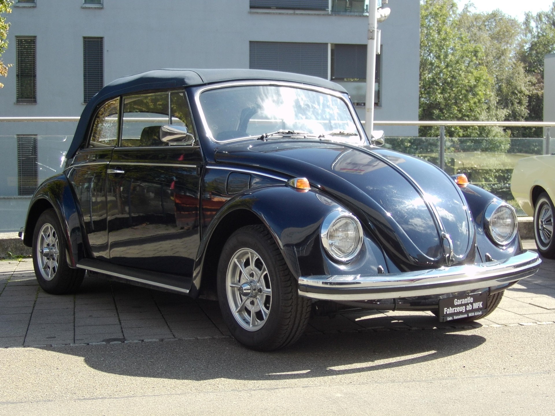 VW Cabriolet mit Veteraneneintrag für 6 Jahre-image-13