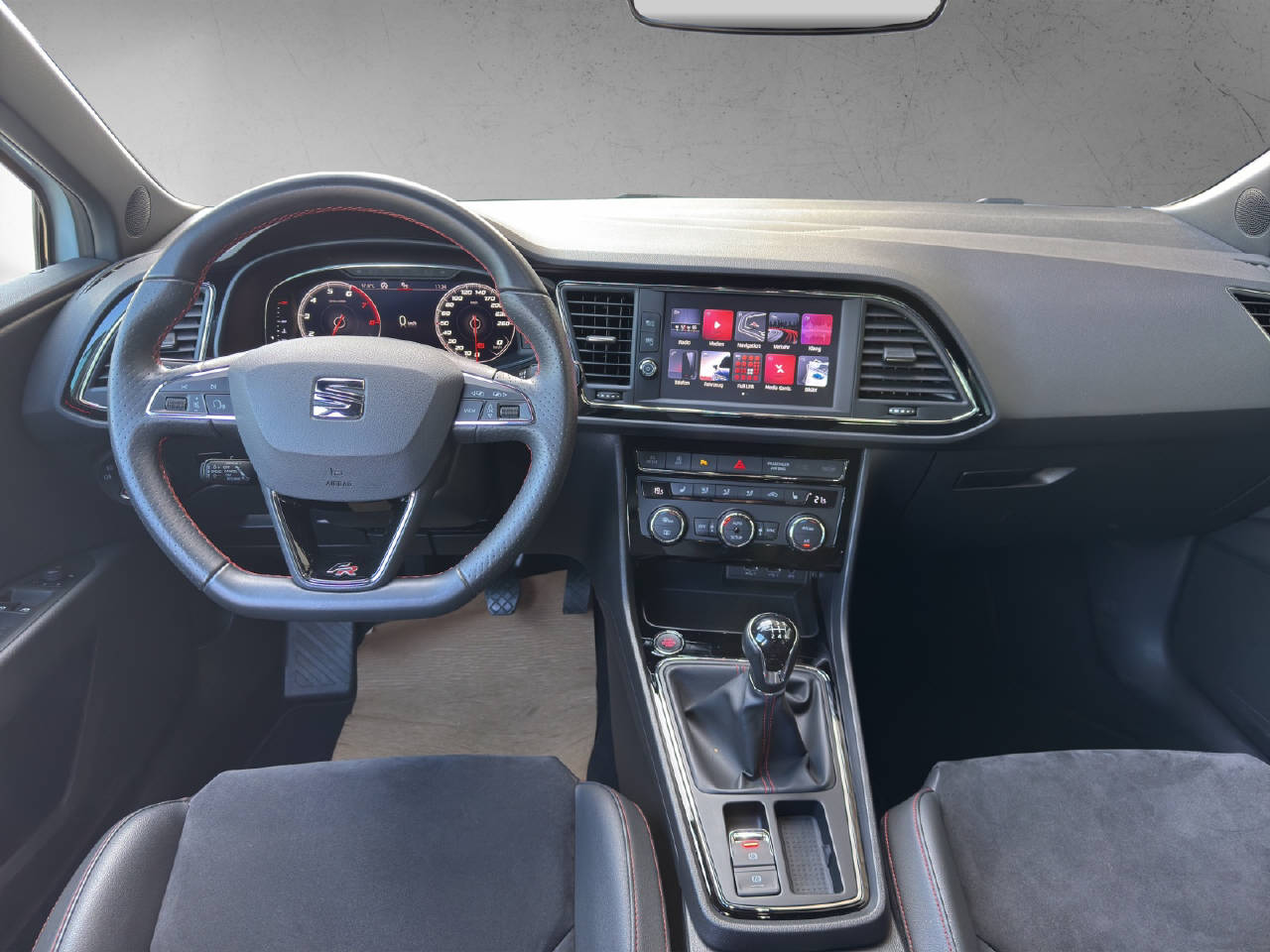 SEAT Leon ST 1.5 TSI ACT FR-image-5