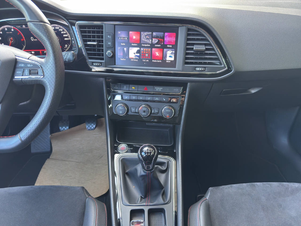 SEAT Leon ST 1.5 TSI ACT FR-image-7