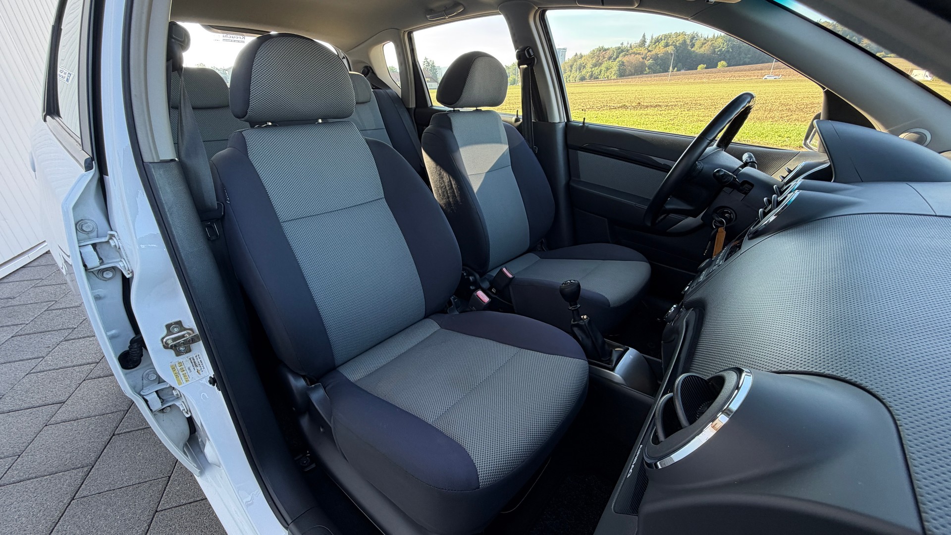 CHEVROLET Aveo 1.4 LT ***Frisch ab MFK & Service***-image-10