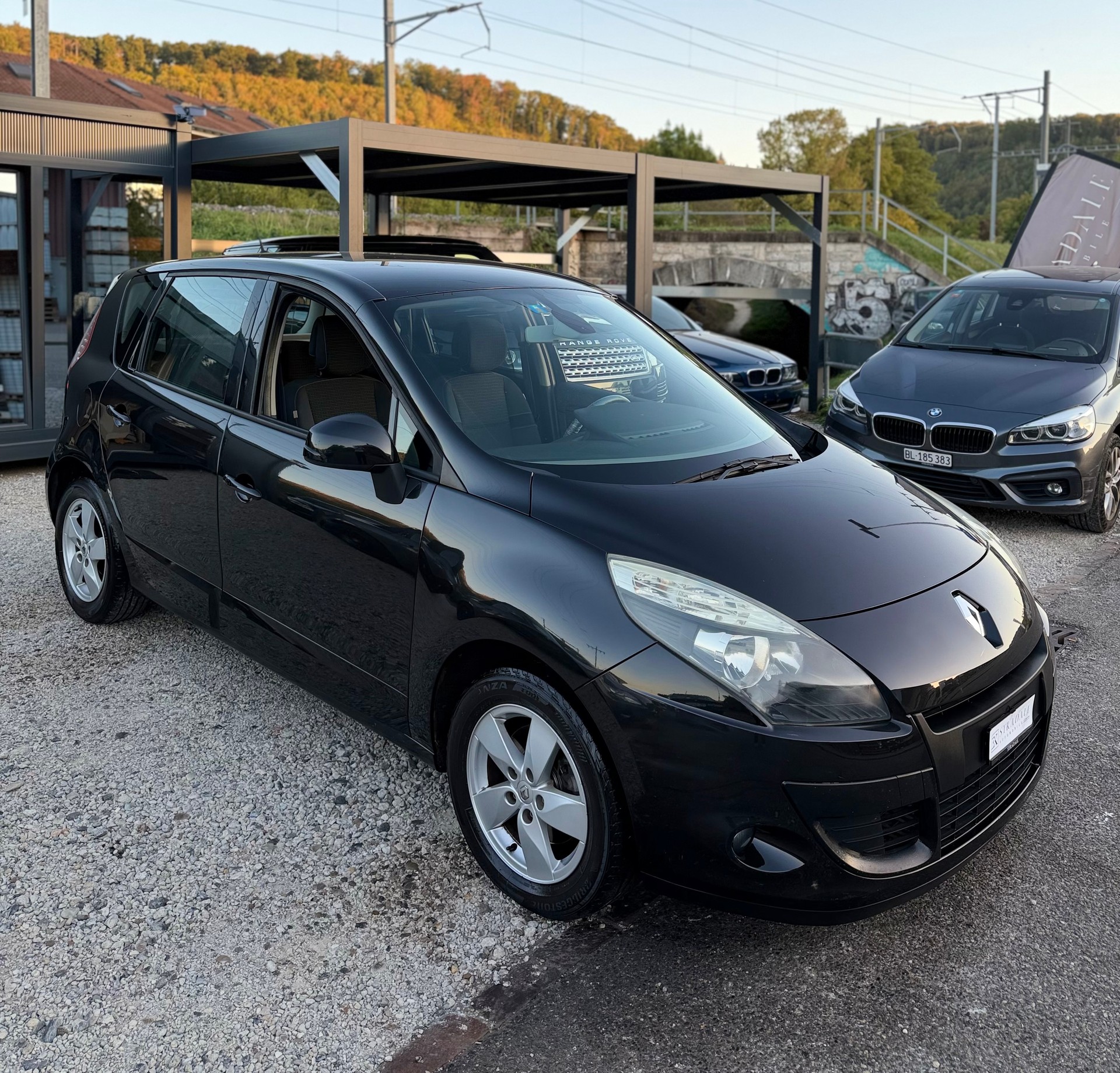 RENAULT Scénic 2.0 16V Dynamique X-Tronic CVT**Automat**Frisch ab MFK**8Fach-Bereift**Garantie**-image-3