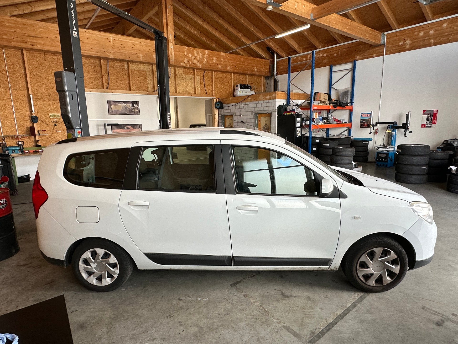 DACIA Lodgy 1.2 Turbo Supreme-image-5