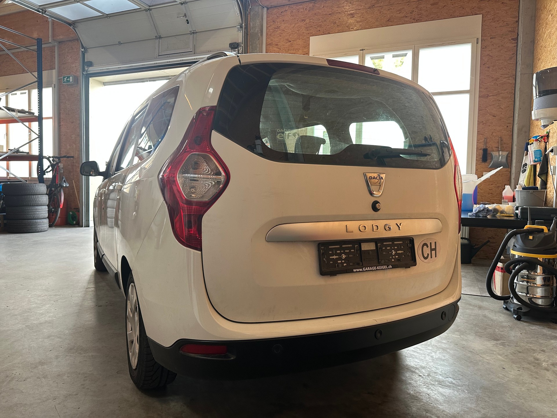 DACIA Lodgy 1.2 Turbo Supreme-image-4