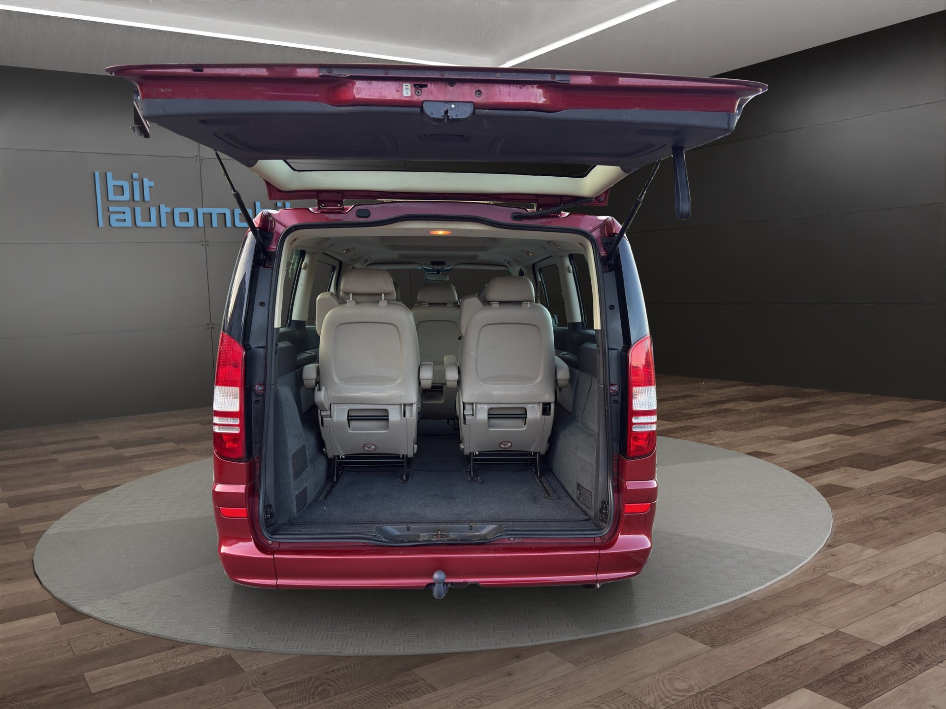 MERCEDES-BENZ Viano 2.2 CDI Blue Efficiency Trend EL 4Matic A-image-6