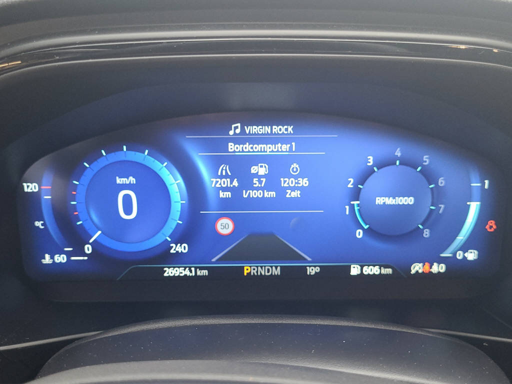 FORD Focus Station Wagon 1.0i EcoB ST-LineX-image-10