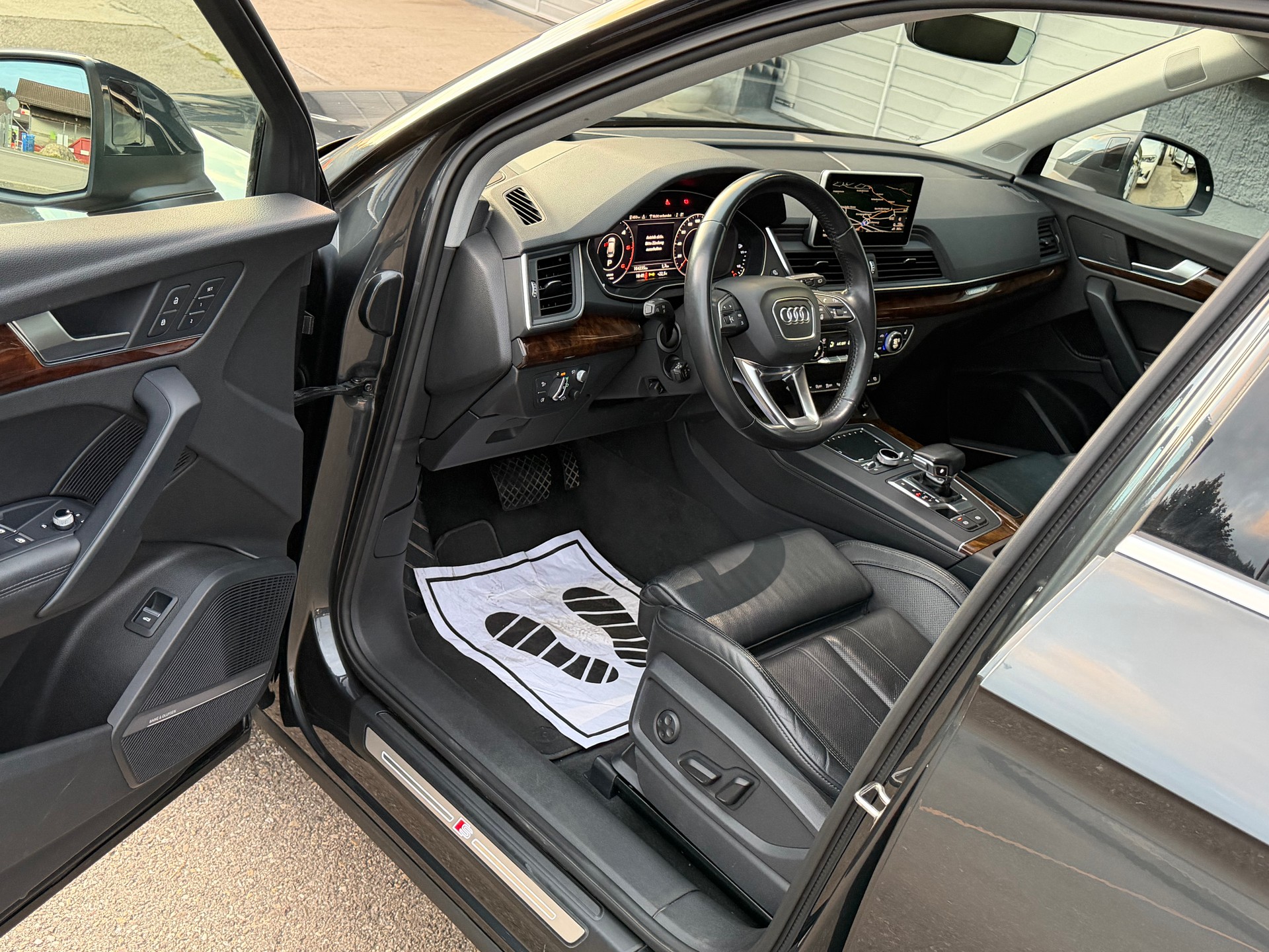 AUDI Q5 3.0 TDI sport quattro tiptronic S-Line Frisch MFK und Service-image-7